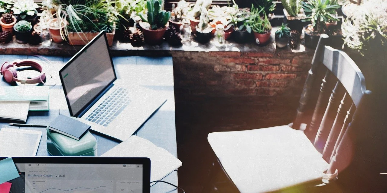 The Counter-Intuitive Approach to Standing Out as a Leader