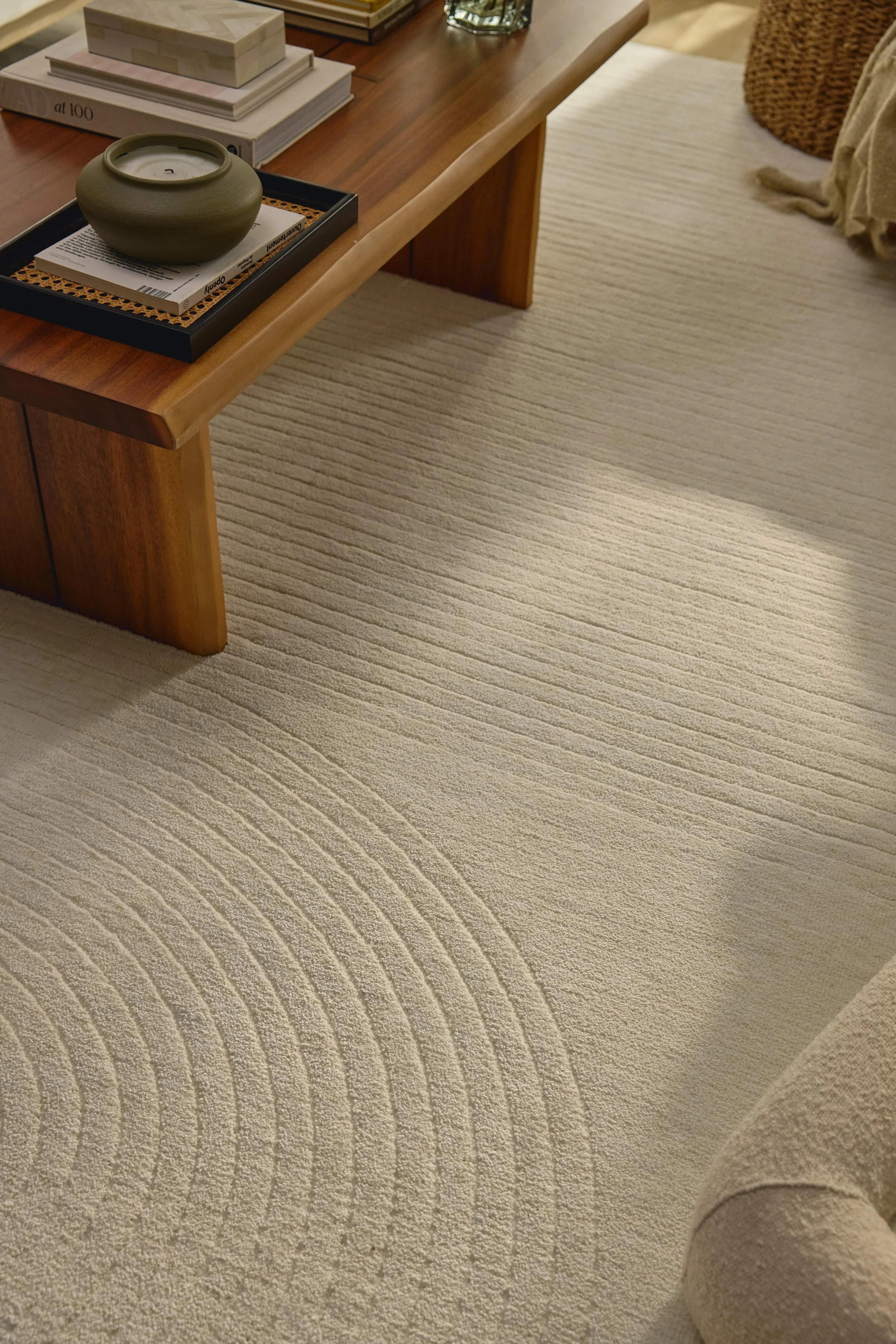 ROOM S-0682-LVR_ALRO SOFT WHITE PLS912 FLAT_mh_v1.jpg