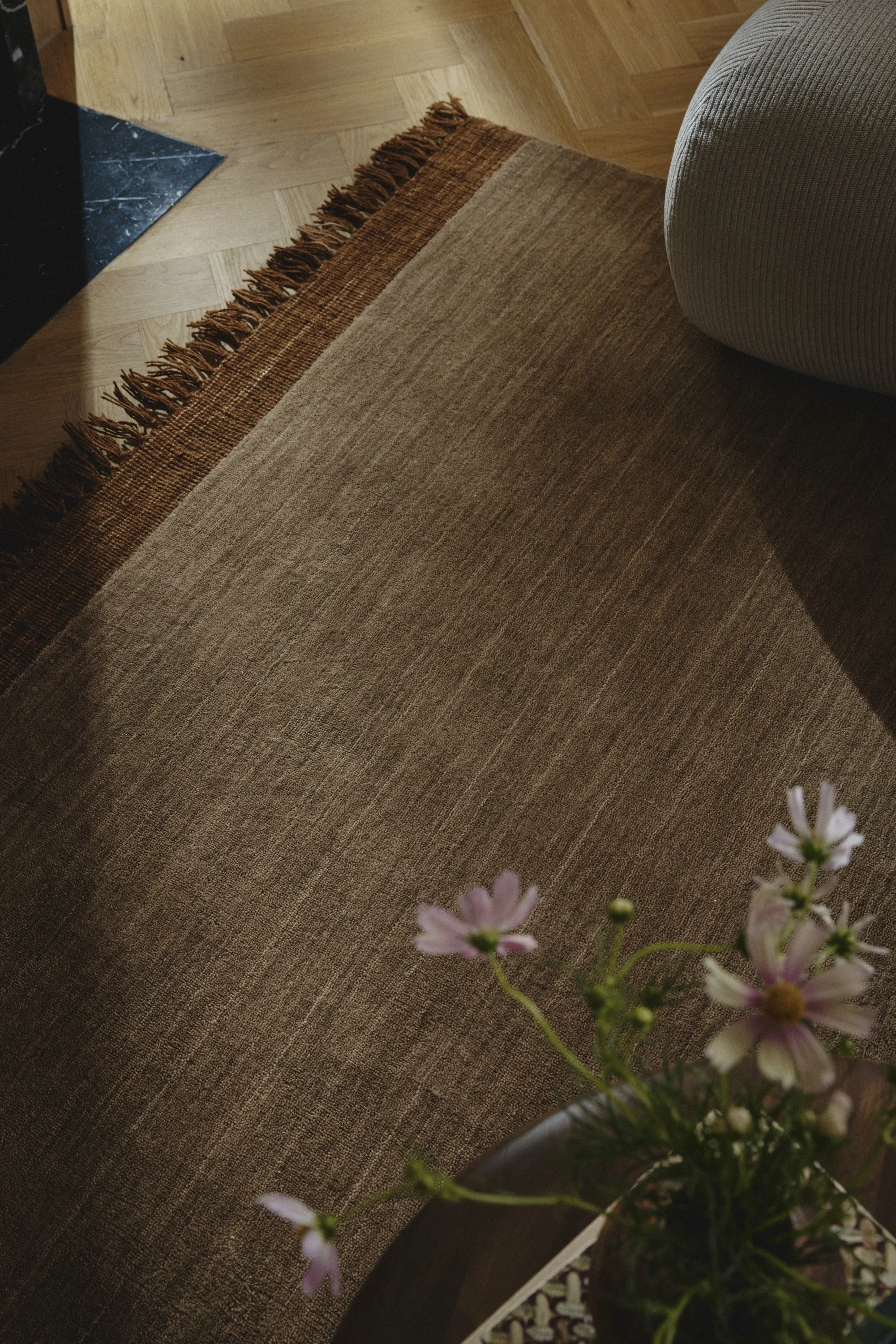 ROOM S-260903WOOLRV-LVR-0069_TROPEZ BEIGE WOL81 copy.JPG