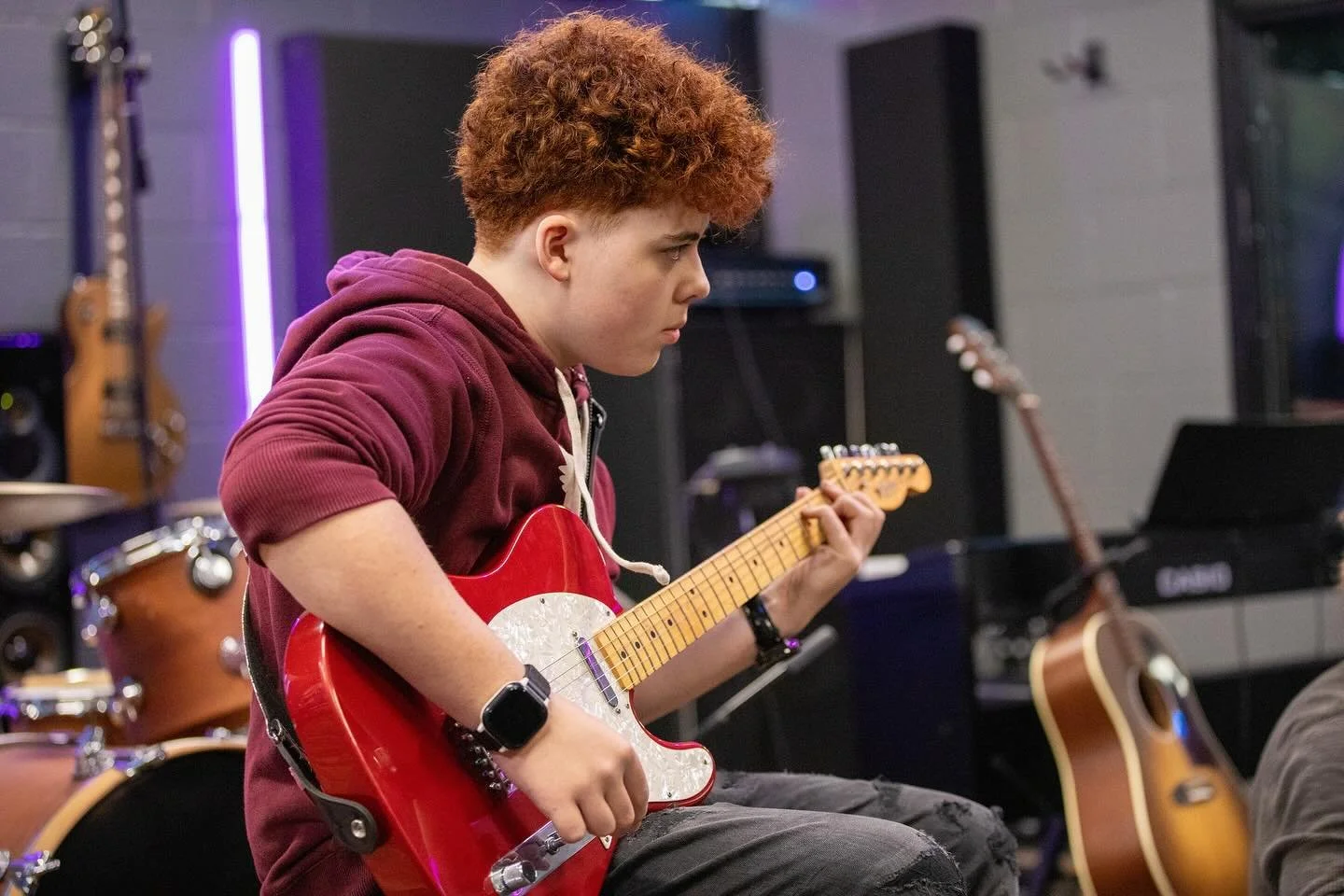 Conner can shred the guitar like nobody&rsquo;s business! 🎸 Whether you&rsquo;re a seasoned player like Conner or just starting out, Notes for Notes is the perfect place to EXPLORE, CREATE, and RECORD

N4N | Nashville East is proud to be partnered w