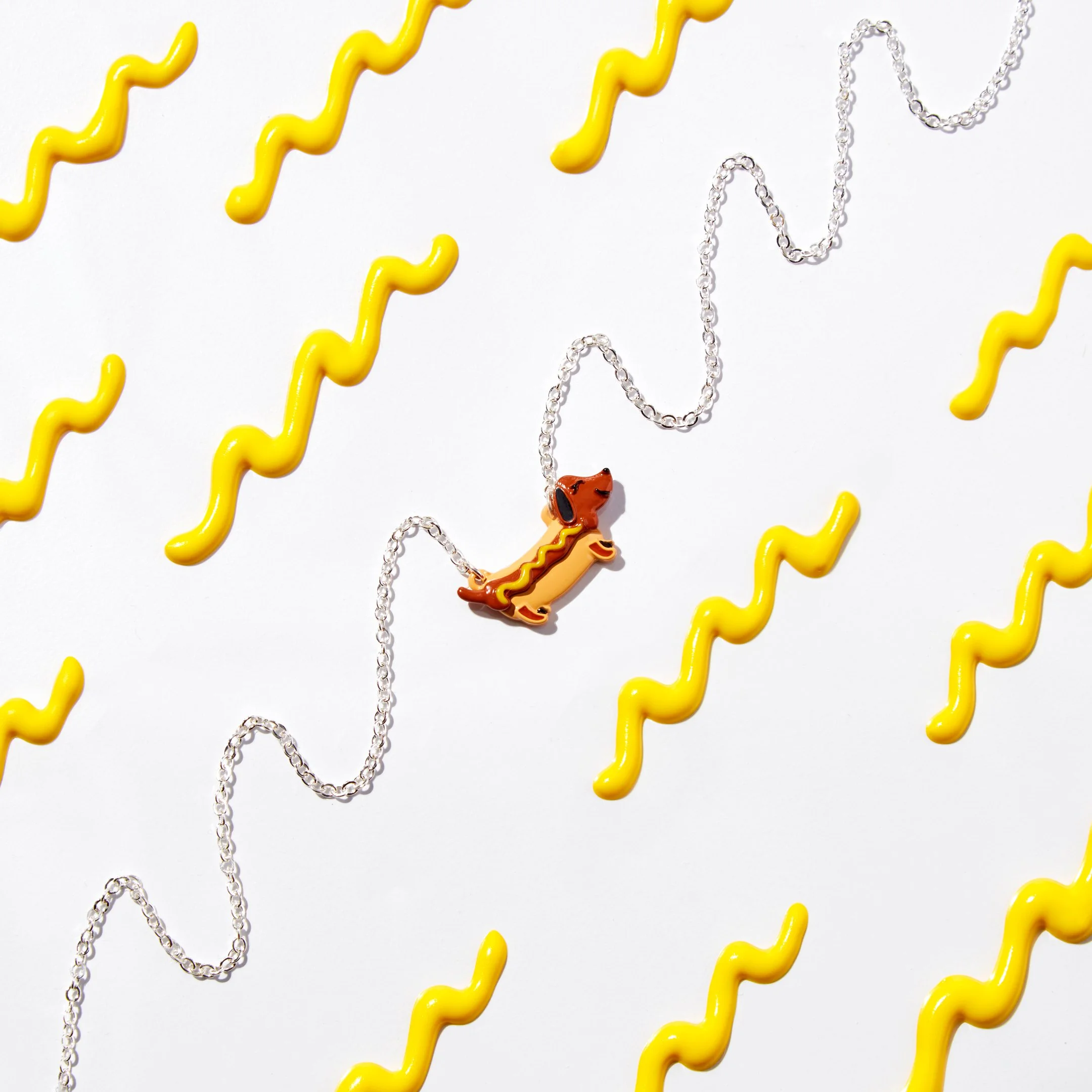 2022_CL_IC_WK16_Bay-4_BTS_Hotdog_Necklace_R.jpg