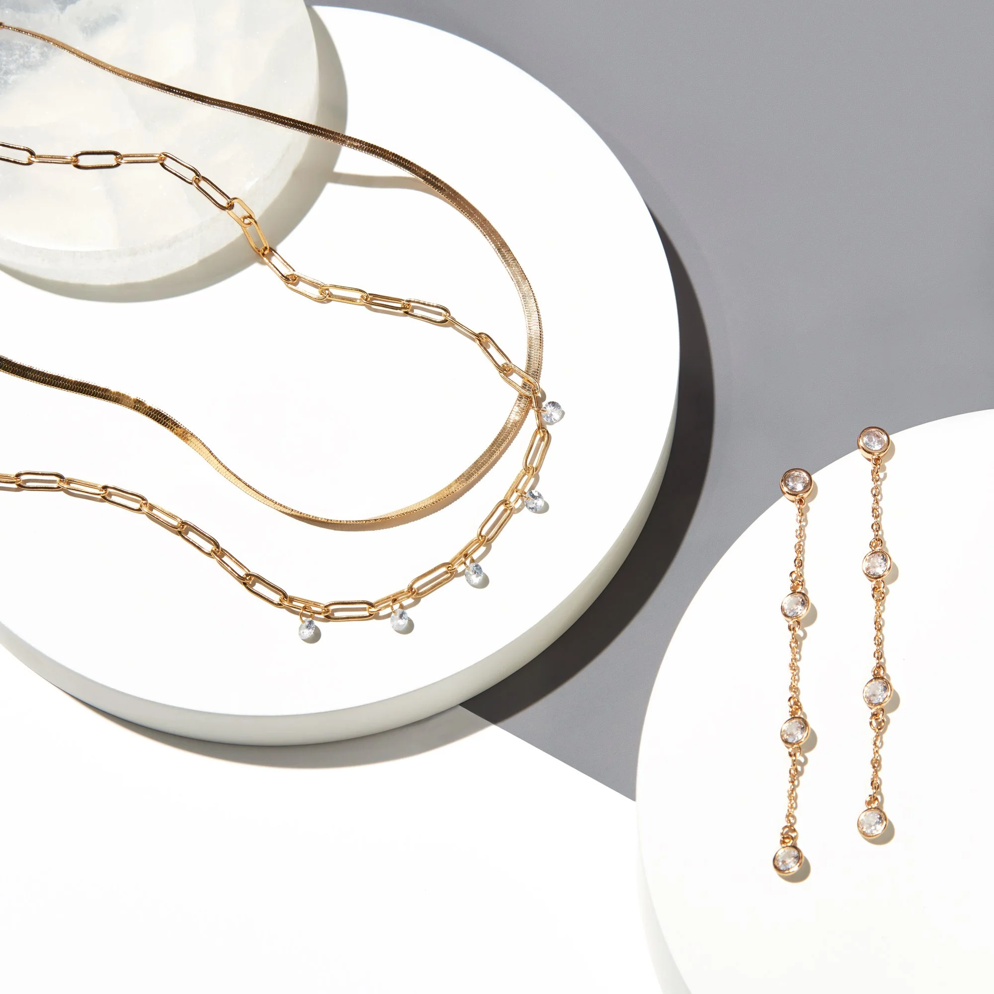 2022_IC_WK33_Bay-4_Gold_Plated_Jewelry_001_R.jpg