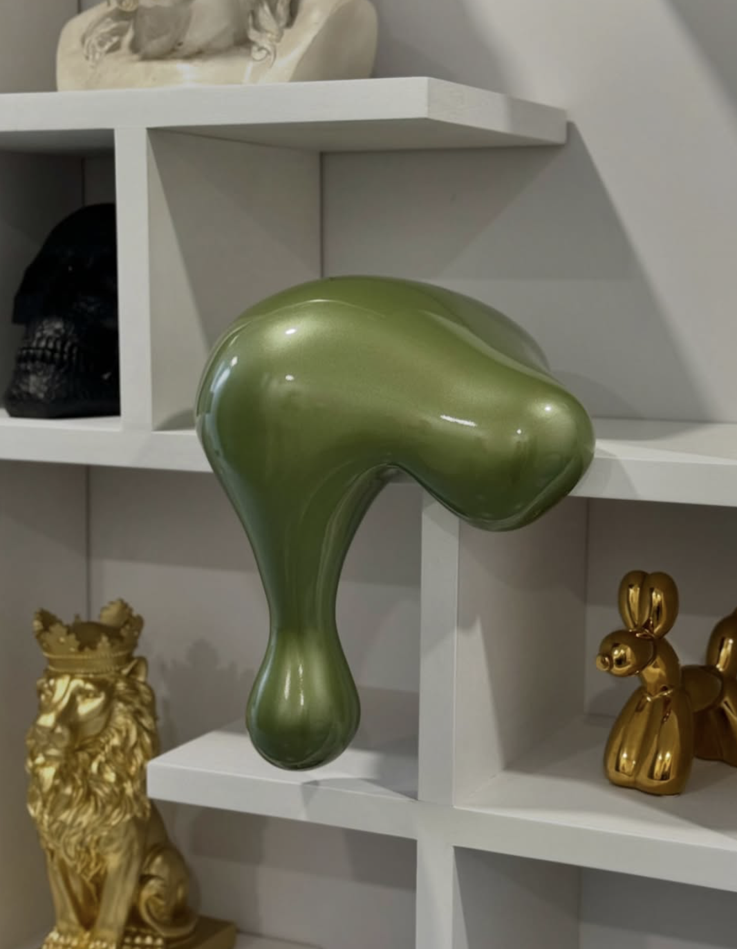 Maria Fernanda Salinas Arte Guatemala escultura verde claro en home interior