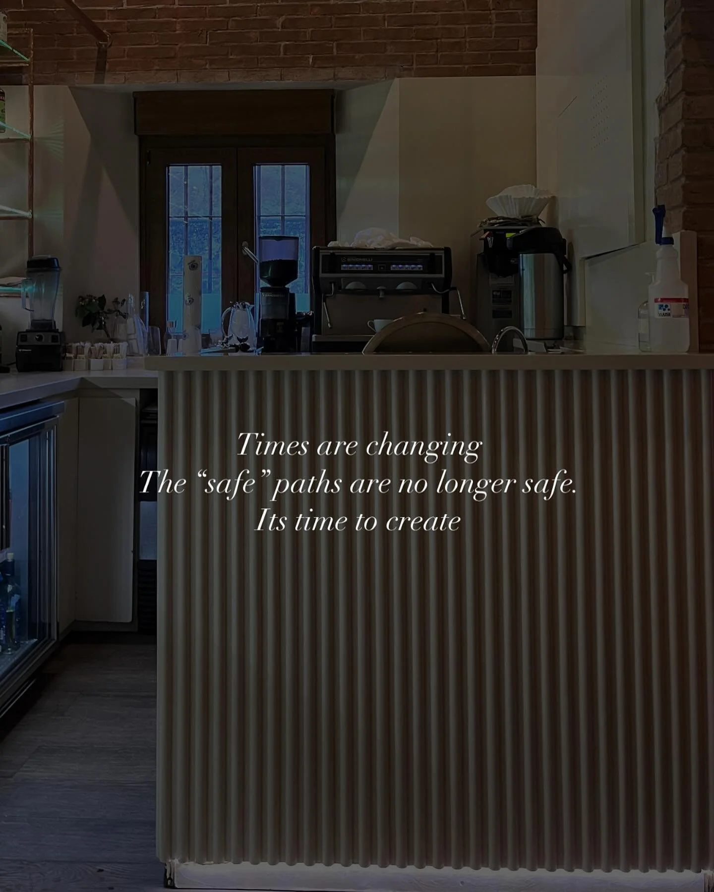 Its time to create ✨ 
Cada vez m&aacute;s necesitamos personas creativas.
Cada vez m&aacute;s necesitamos artistas que nos muestren lo que ven. Que nos ayuden a expresar lo que no podemos expresar con palabras.
El arte es un lenguaje que adoptamos al