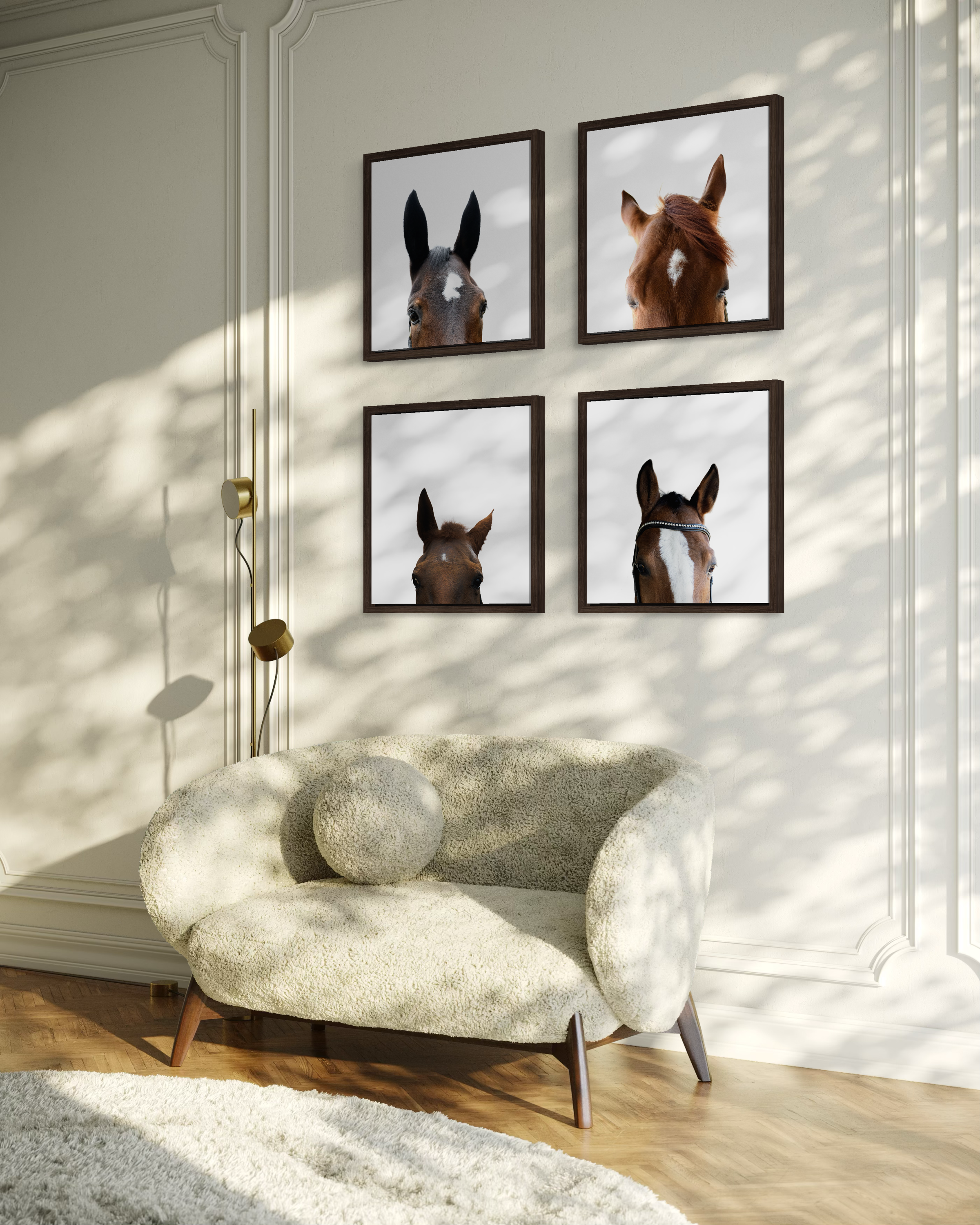 Artista: Equestrian Photo Diaries Titulo: Ears Series Medidas: 50 x 50 cms Tecnica: Fotografia digital impresa en papel Hahnemühle Photo Rag Ultrasmoothcon marco de madera negro