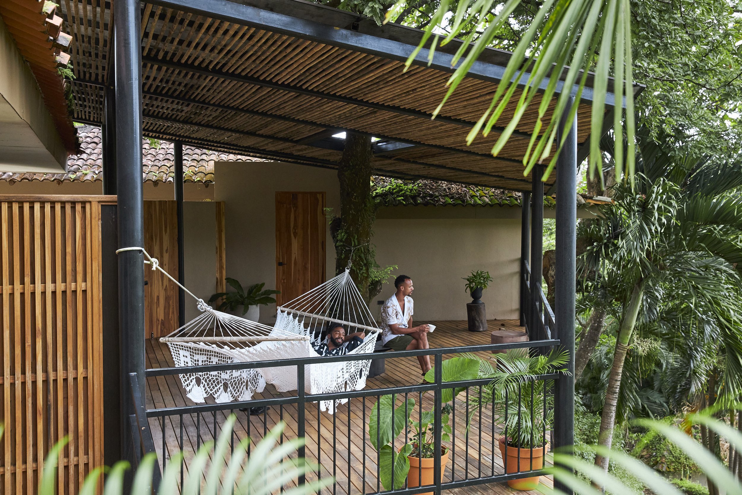 AutographCollection_Puntaislita_16nov20220180 1.jpg