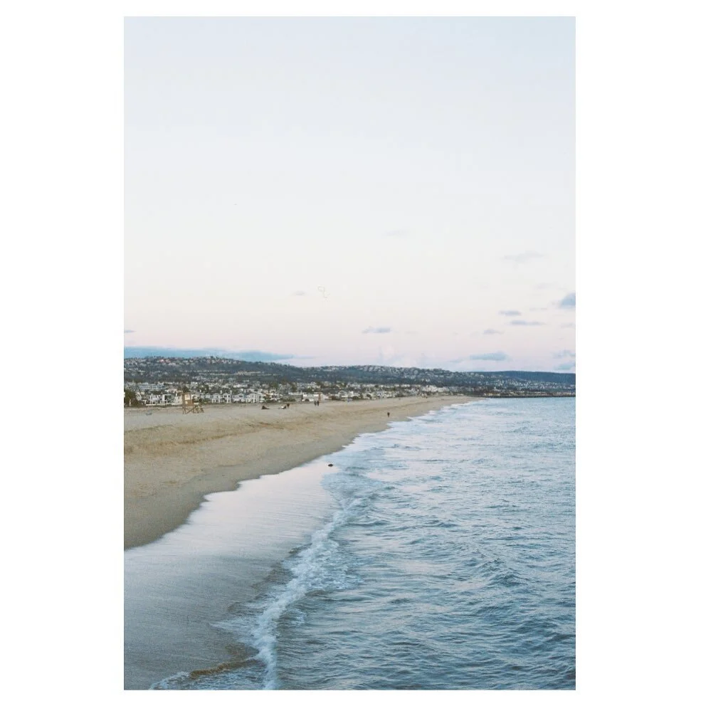 blue hour on the coast

.

#thefilmgang #filmgrain #thedaily35mm #streeteye #everybodyfilm #35mm #filmcamera #filmcommunity #lovefilm #womenwhoshootfilm #filmportrait #analogpeople #analogphotography #lunamag #thefilmshot #35mmphotography #35mmfilm #