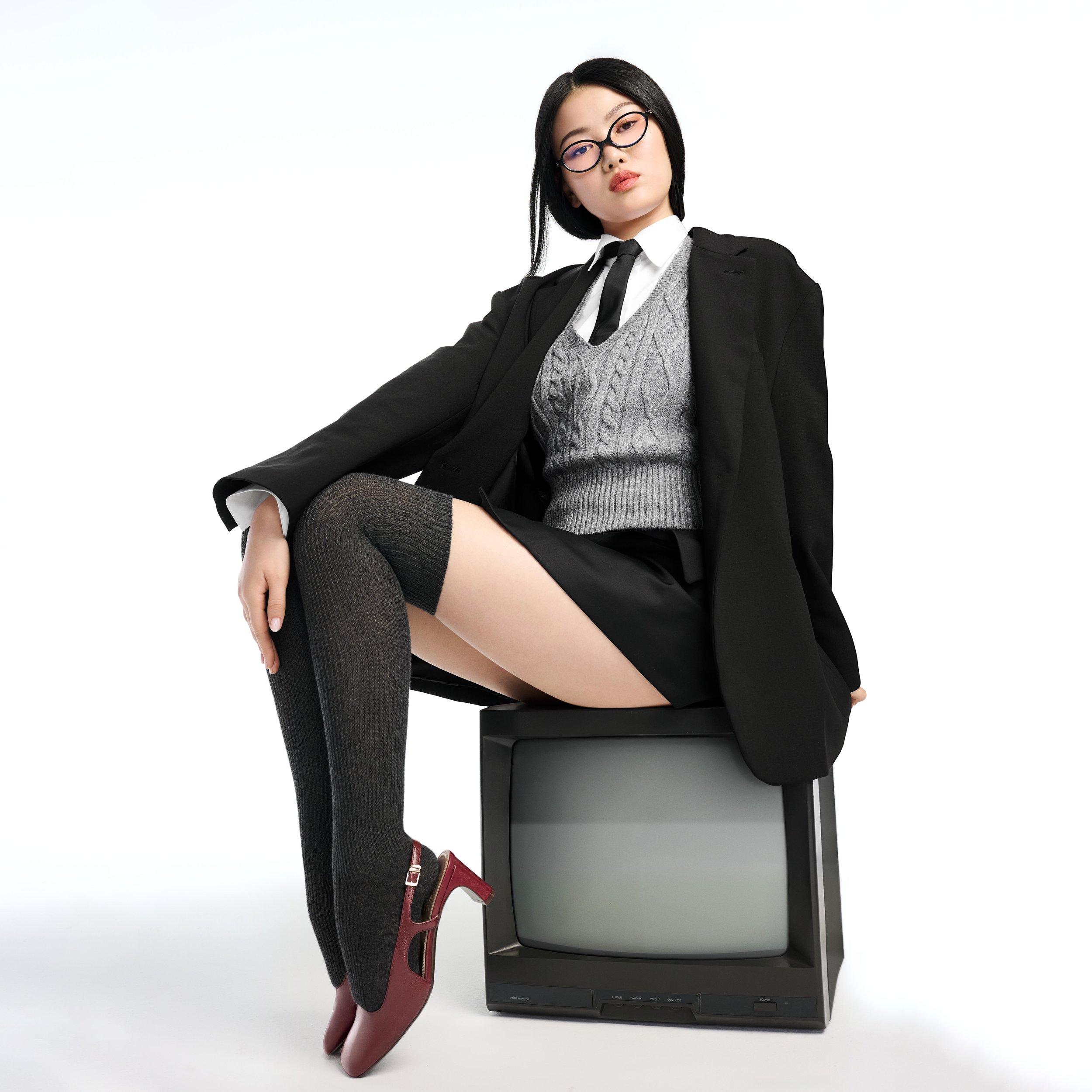 01_CARMEN_CRANBERRY_J5865L7600_0026.jpg