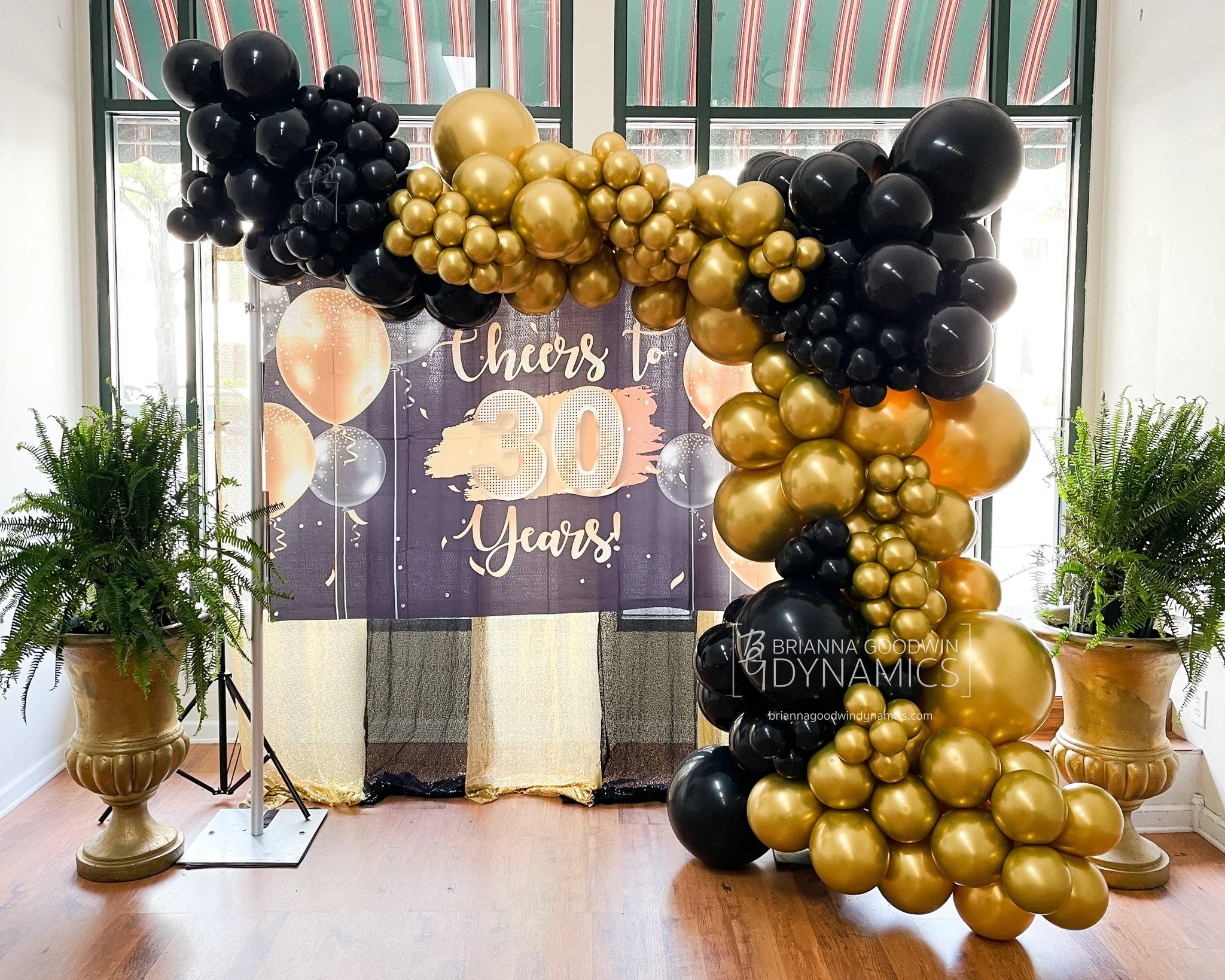Black and gold balloons brought the perfect touch of elegance to this unforgettable birthday celebration. We loved designing this setup to help bring the vision to life!

📌 Backdrop not provided by BGD&mdash;balloons only.
www.briannagoodwindynamics