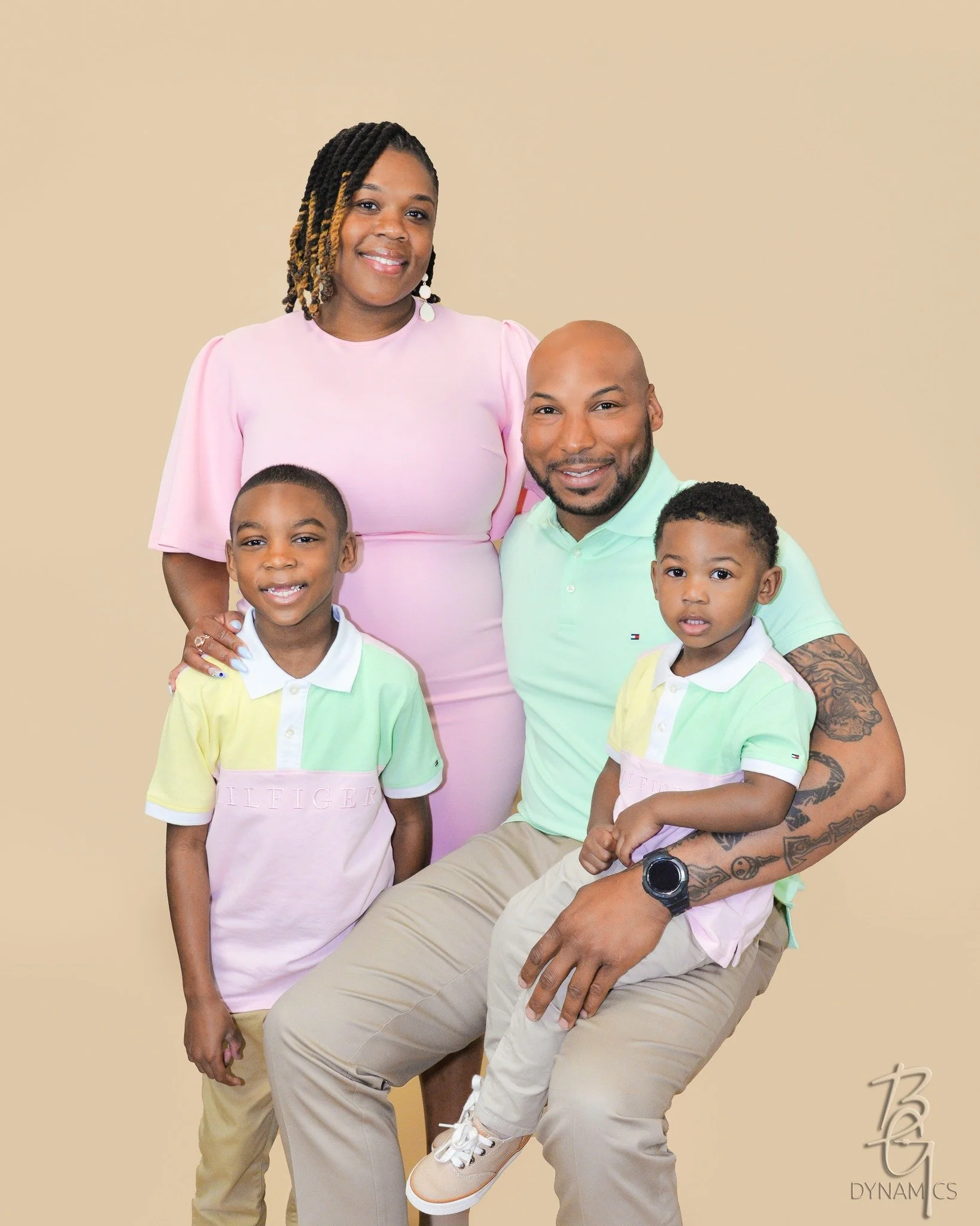 Family, First! 🐣💛

A throwback to this beautiful family from a past Easter Mini Session. Have you reserved your spot yet? Don&rsquo;t miss out!

www.briannagoodwindynamics.com