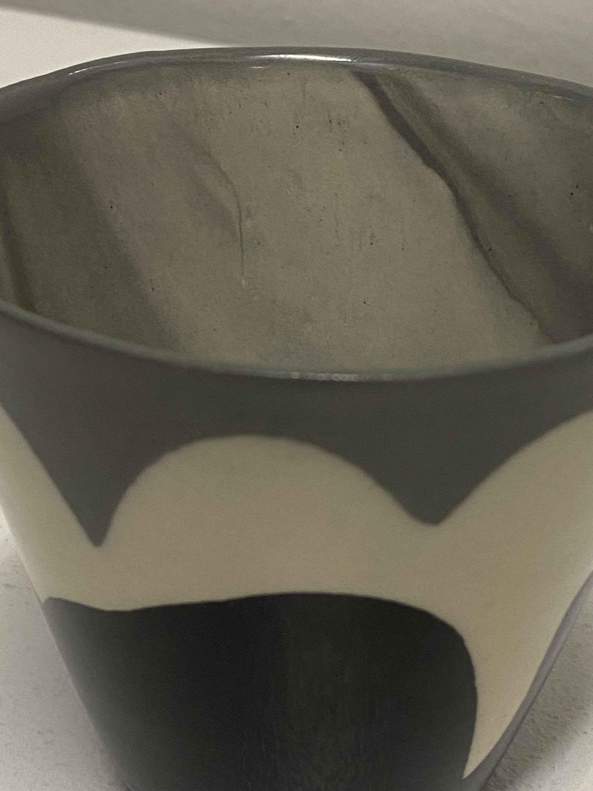 4a-3 Small Black White and Grey Swish and Swirl.jpeg