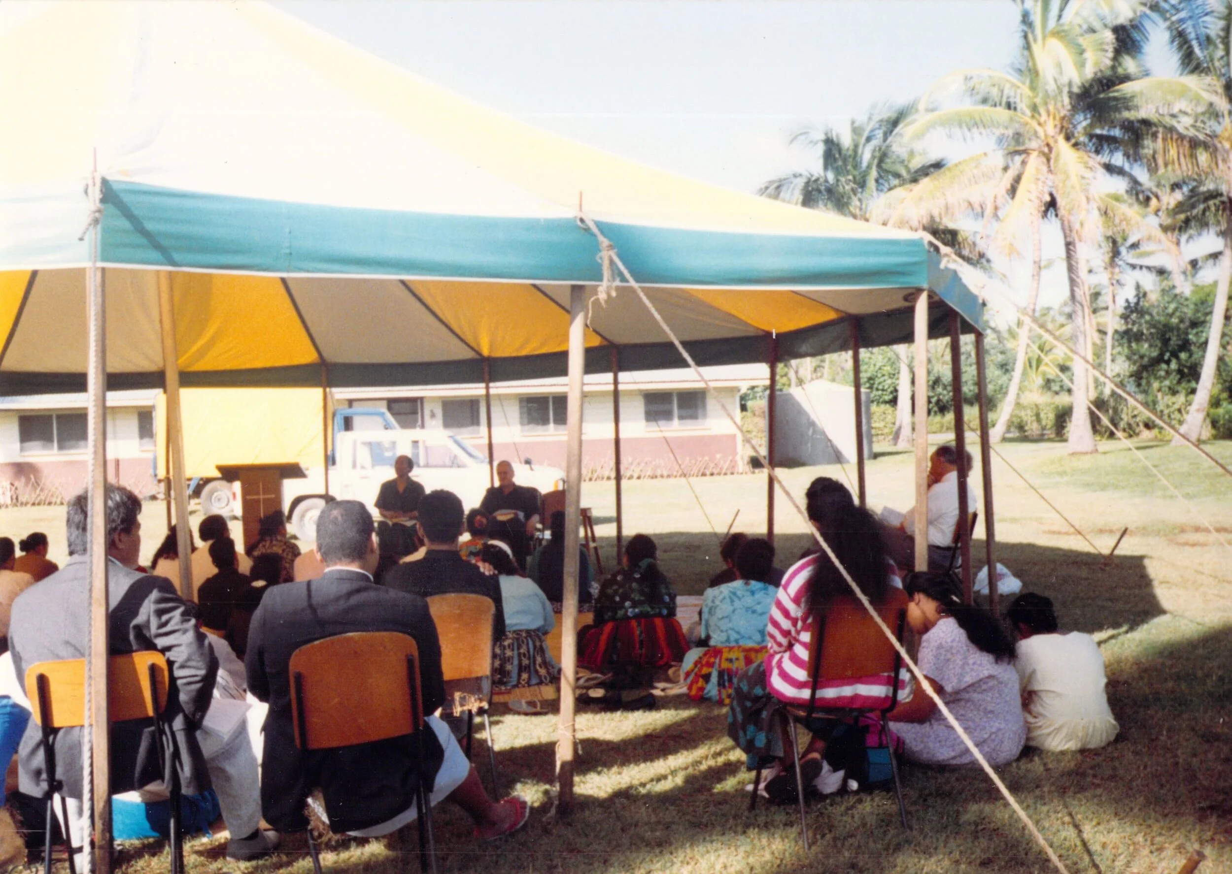 1993_Visit to Tonga2.jpg
