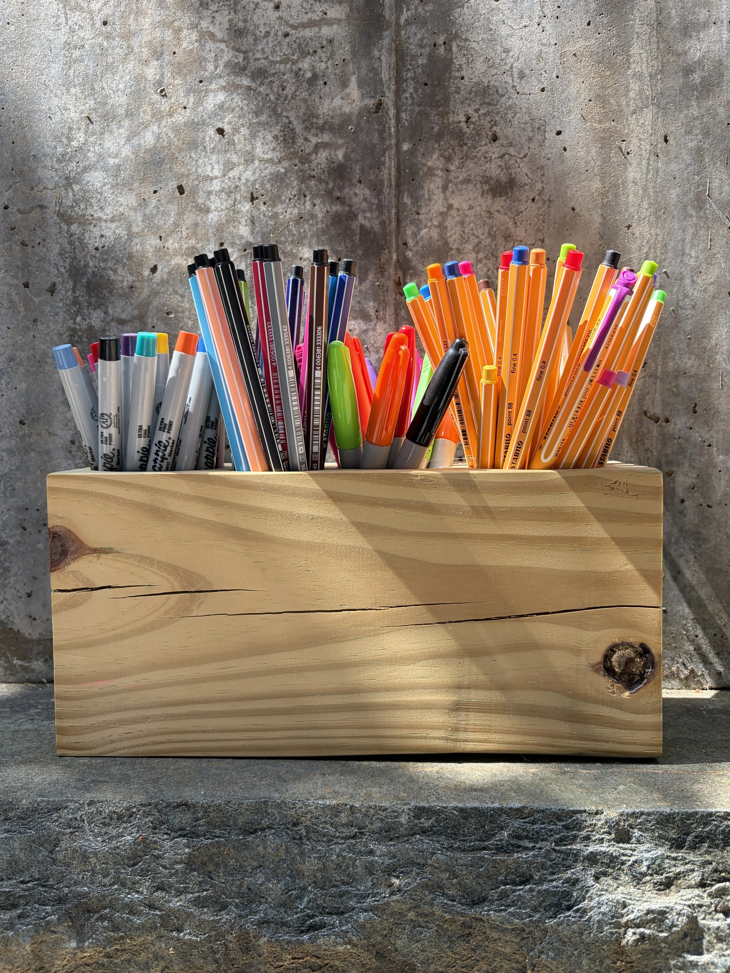 pen organizer 01 - front.jpeg