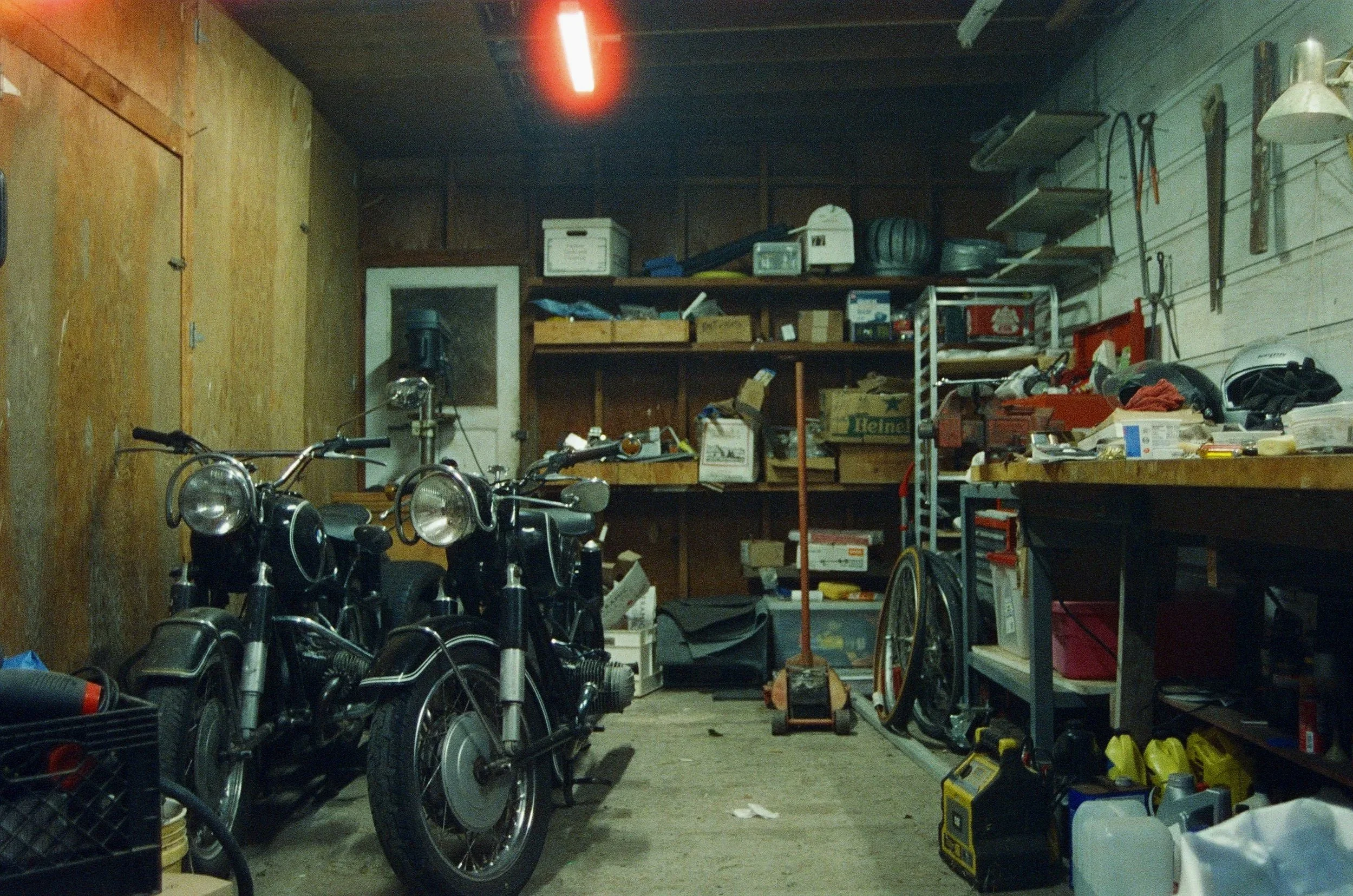001102480001_1A.jpg