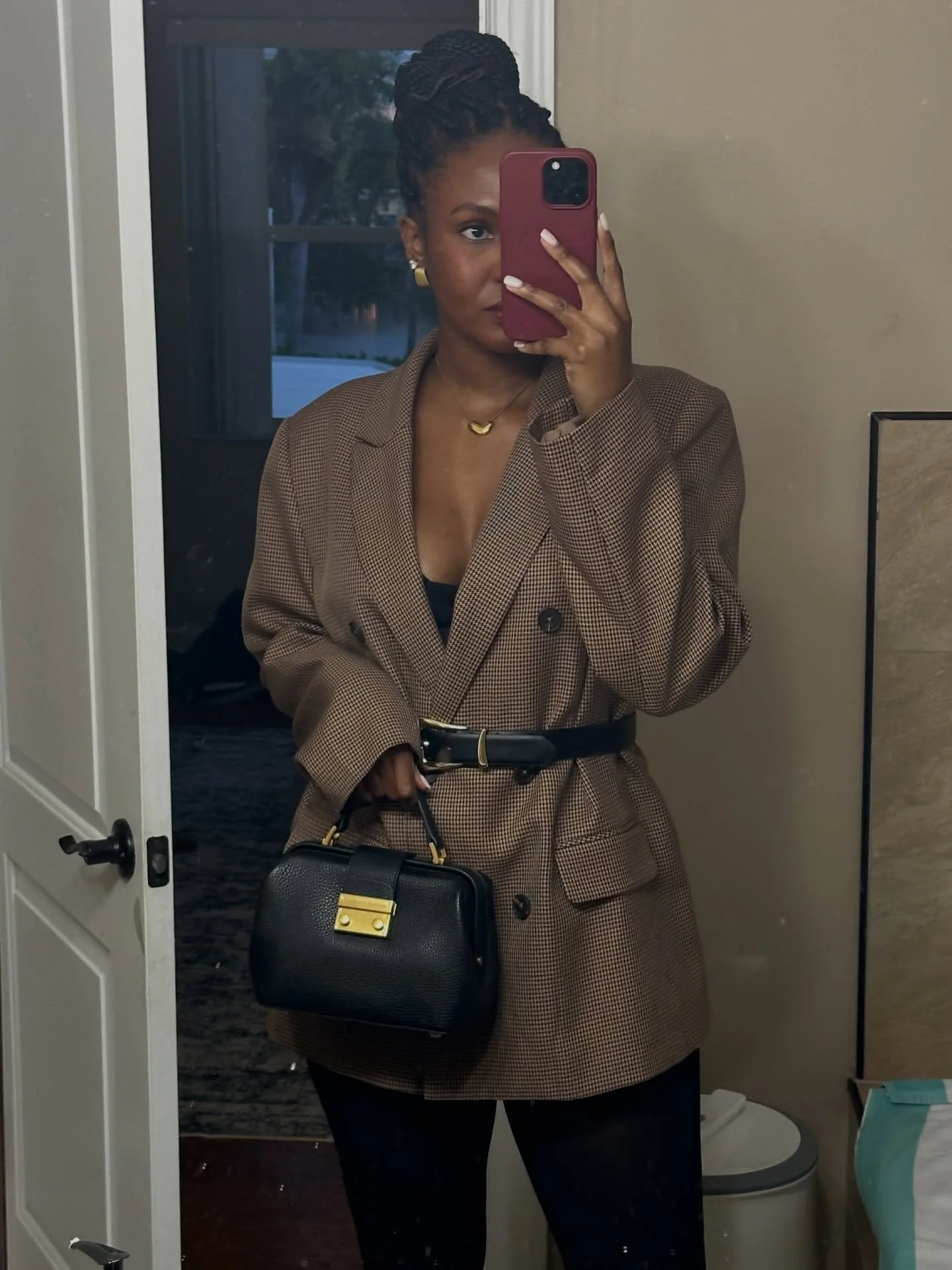 is an outfit repeater ♻️ 
everything linked on LTK ❤️&zwj;🔥

#shopmycloset #elevatedbasics #neutralstyleinspo #whatimwearing #satinpants