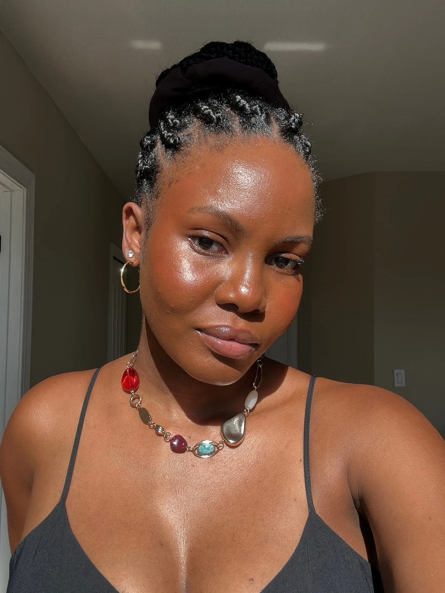 skin tips from a girl that&rsquo;s still figuring it out 🌟

#skinprep #glowyskin #baseroutine #makeuproutine