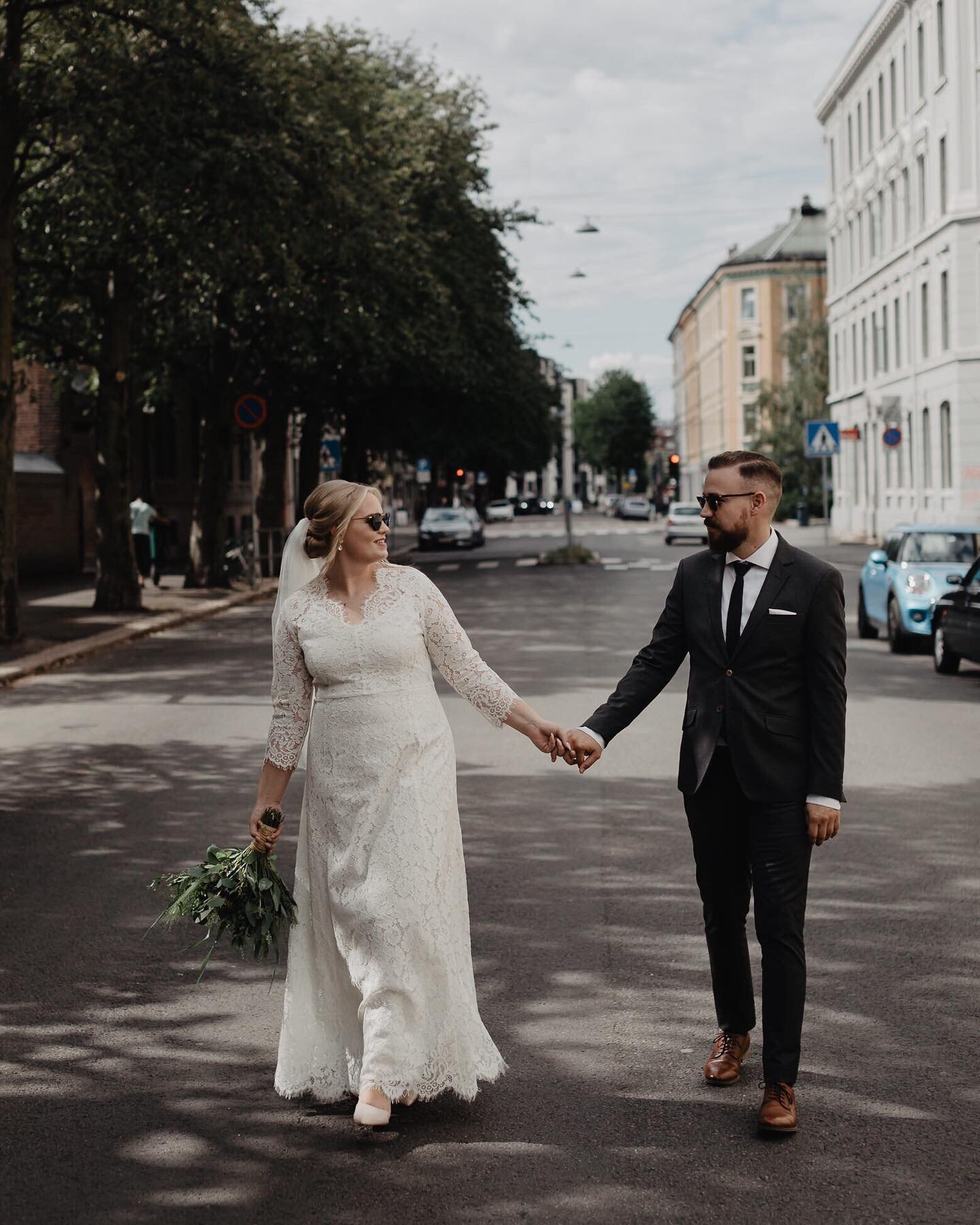 Only days away until I&rsquo;m back in Oslo for my first wedding in the city for years. How exciting! 

Dreaming back to this beautiful city elopement for the occasion ❤️