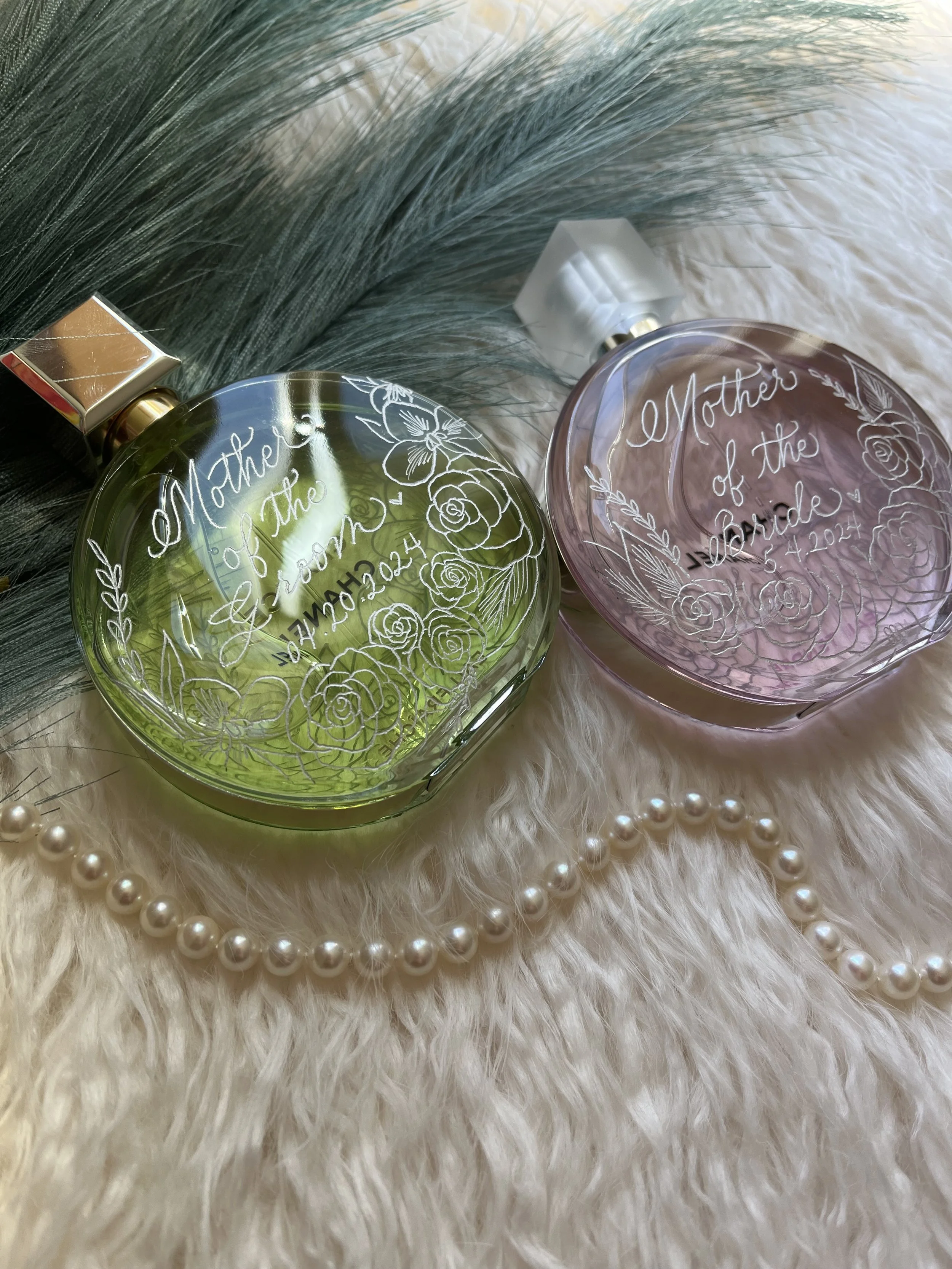 Custom Engraved Perfume Bottles: A Unique Touch for Your Wedding Day