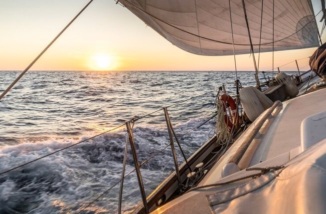 Sailing Towards The Horizon