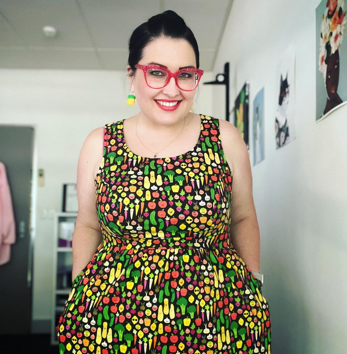 It&rsquo;s been a hectic #fruityfriday for me! I&rsquo;m grateful for bite sized &amp; handbag friendly fruits today! 

Image: Selfie of me, wearing a black dress with fruit &amp; veg with little emoji like faces. Specs are red with glitter, hair is 