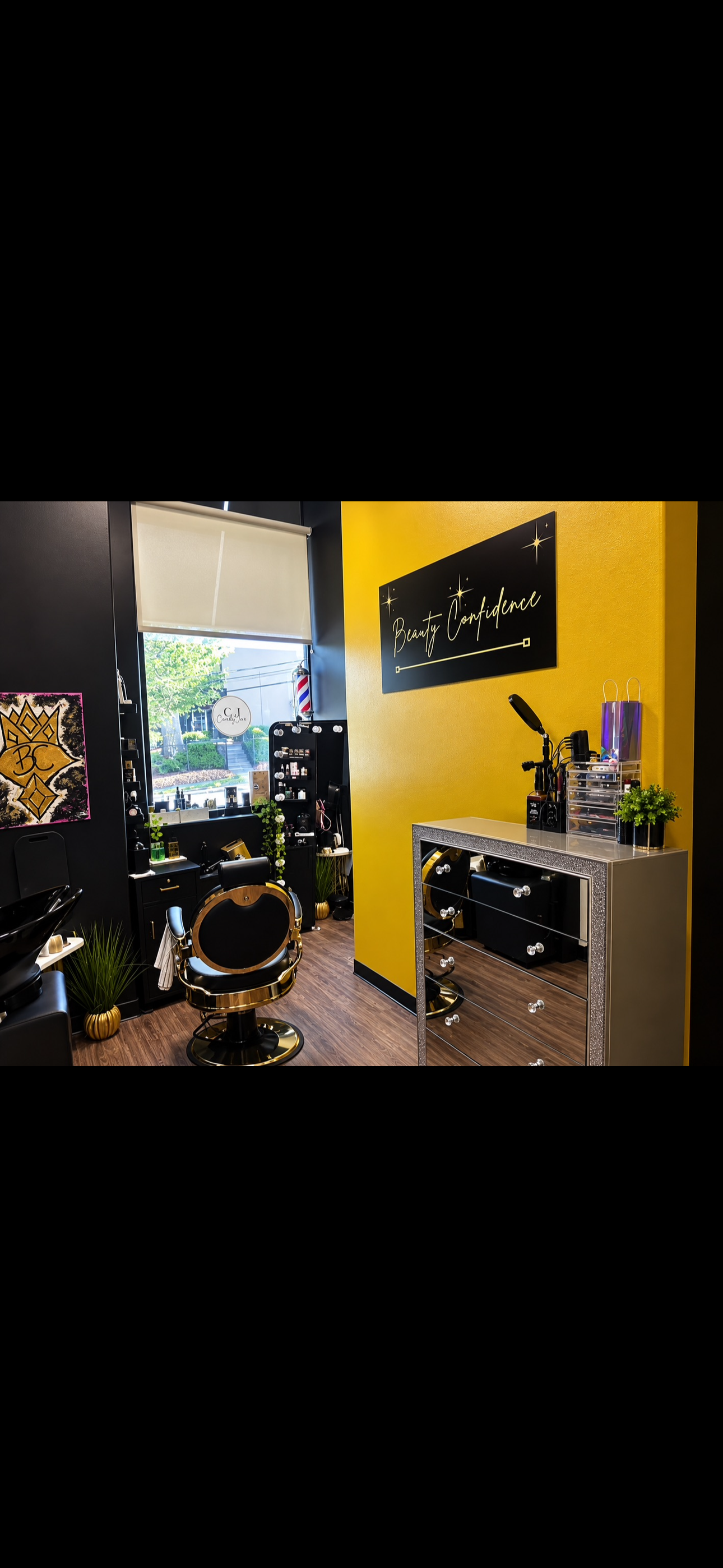 ARE YOU A BEAUTY ARTIST?