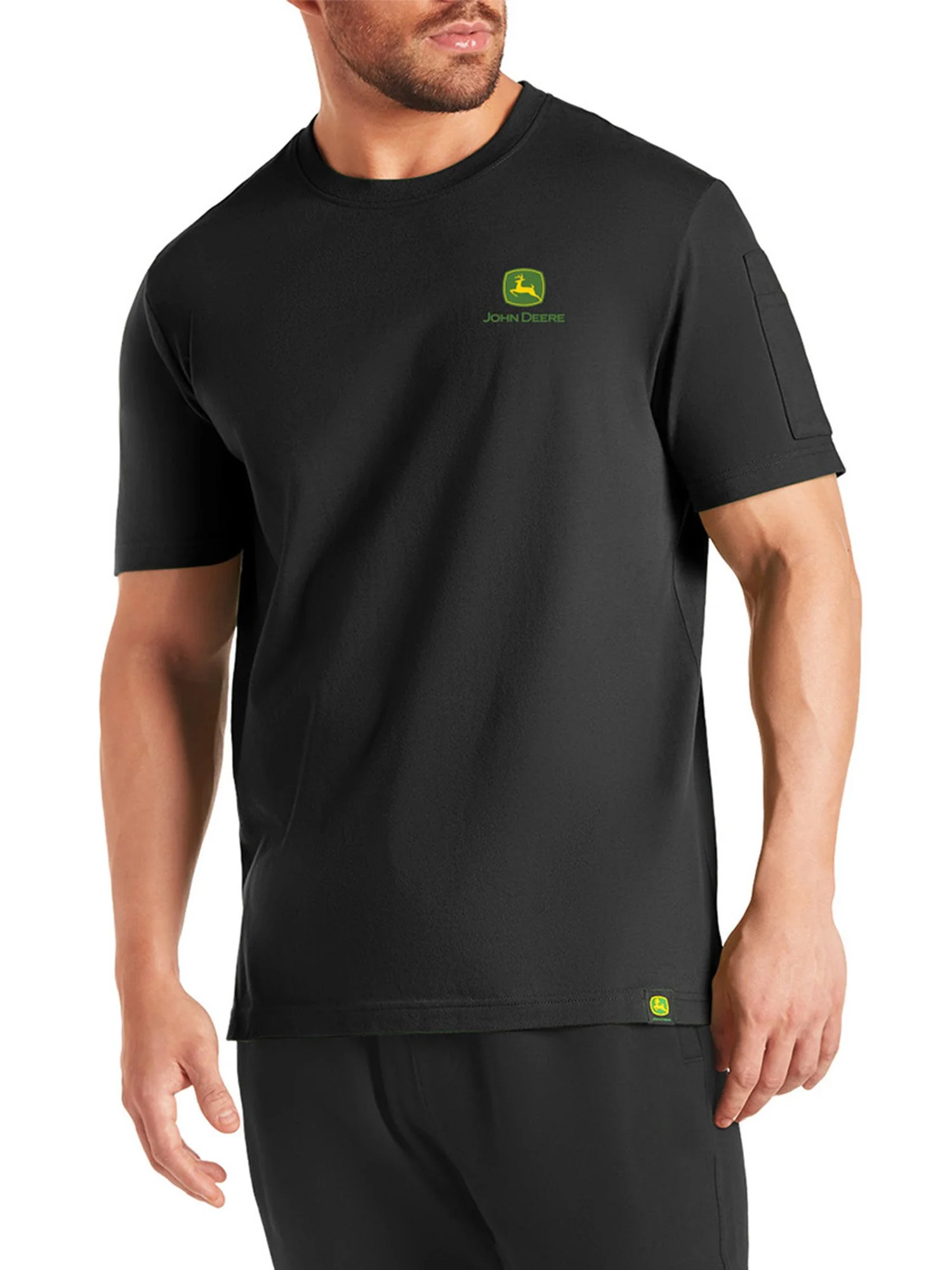 S26_MODEL_JOHNDEERE_SLEEVEPOCKETGRAPHICTEE_JWM261KC17CN_BLACK_FRONT.jpg