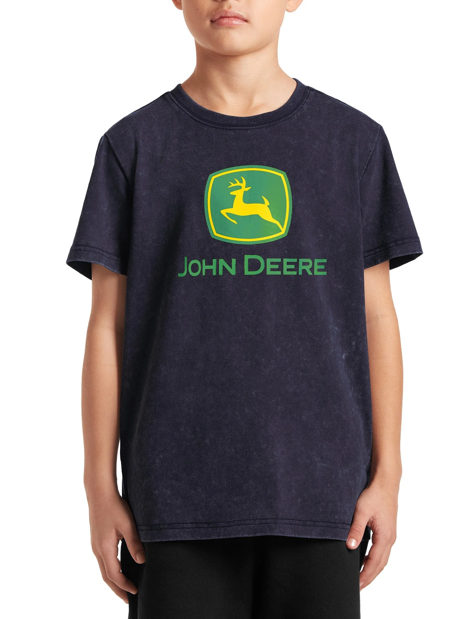 S26_MODEL_JOHNDEERE_CORESNOWWASHTEE_JSB251KC12_NAVY_FRONT.jpg