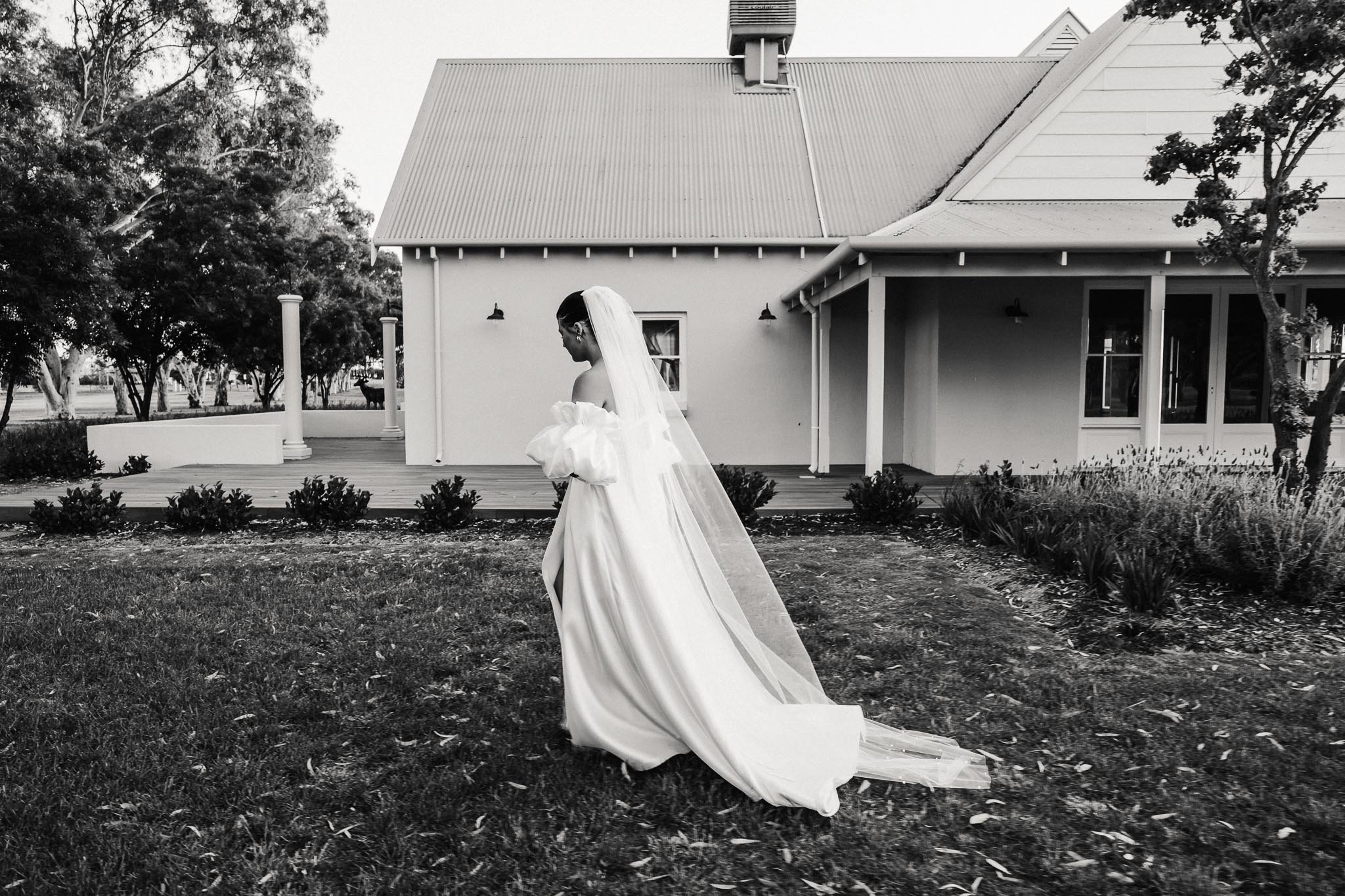 Peggy_Saas_Sandalford_Wines_Perth_Wedding-5.jpg