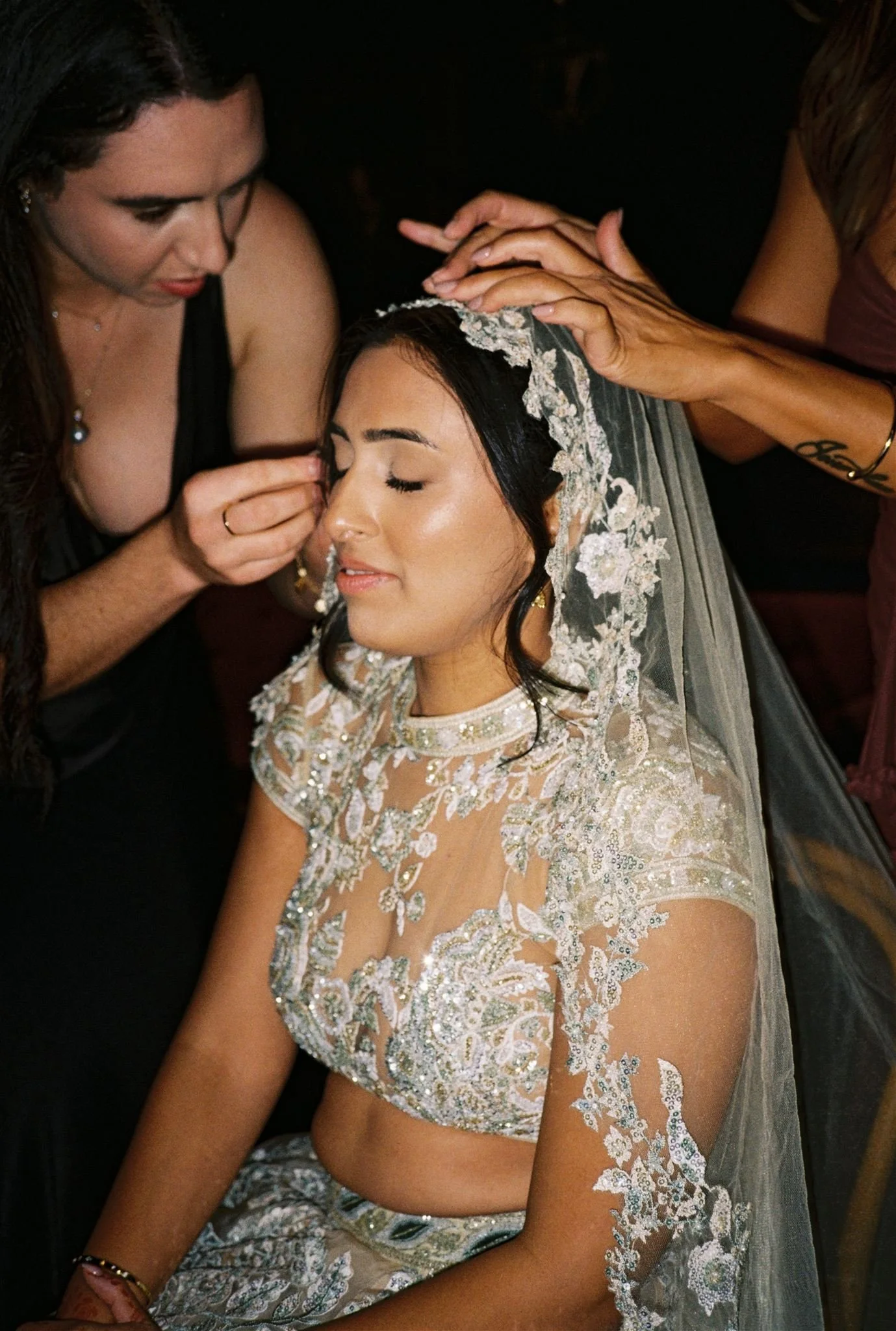 Peggy_Saas_Australian_Wedding_Photographer - FILM-2.jpg