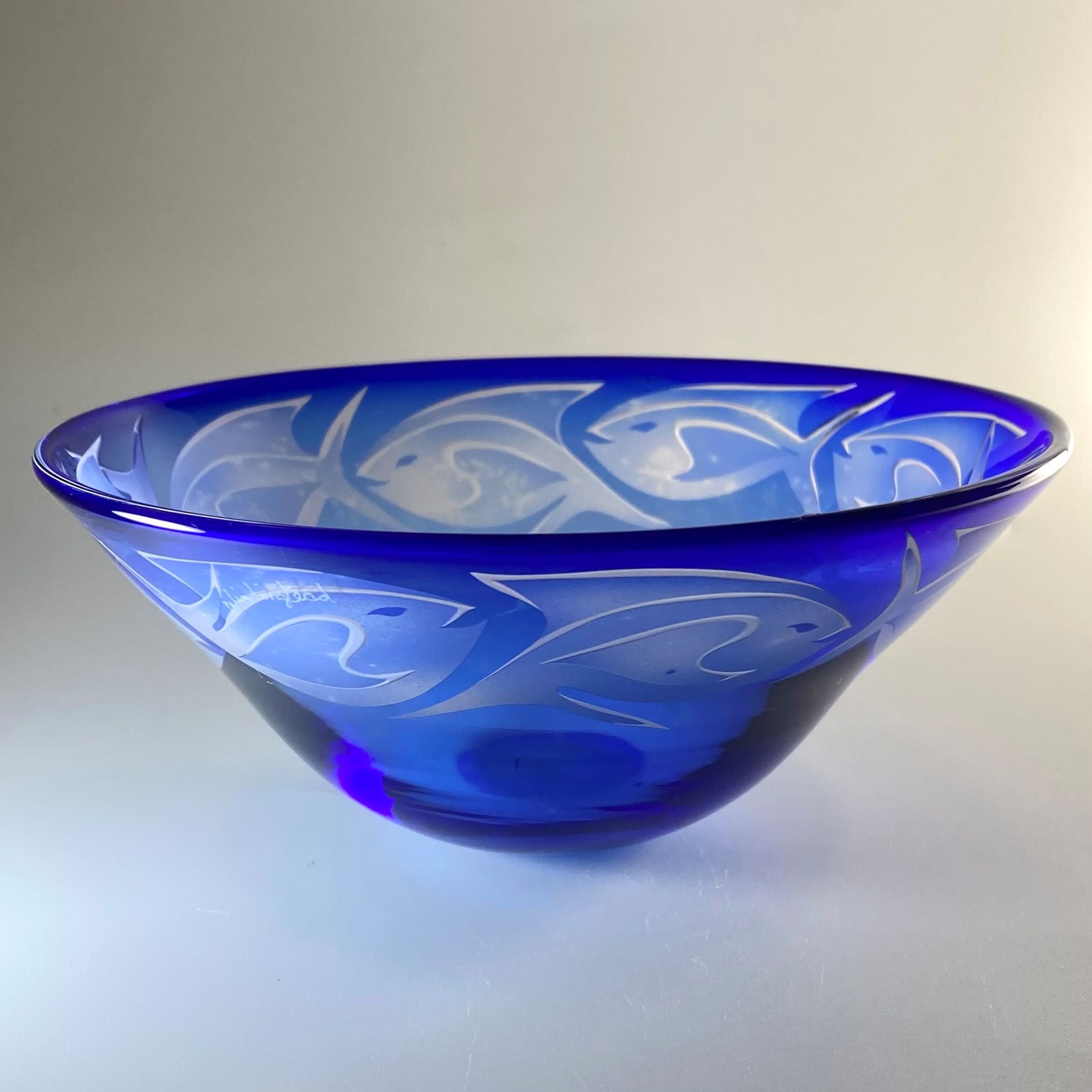 3_cobalt_small_fish_bowl_by_Julia_Linstead.jpg