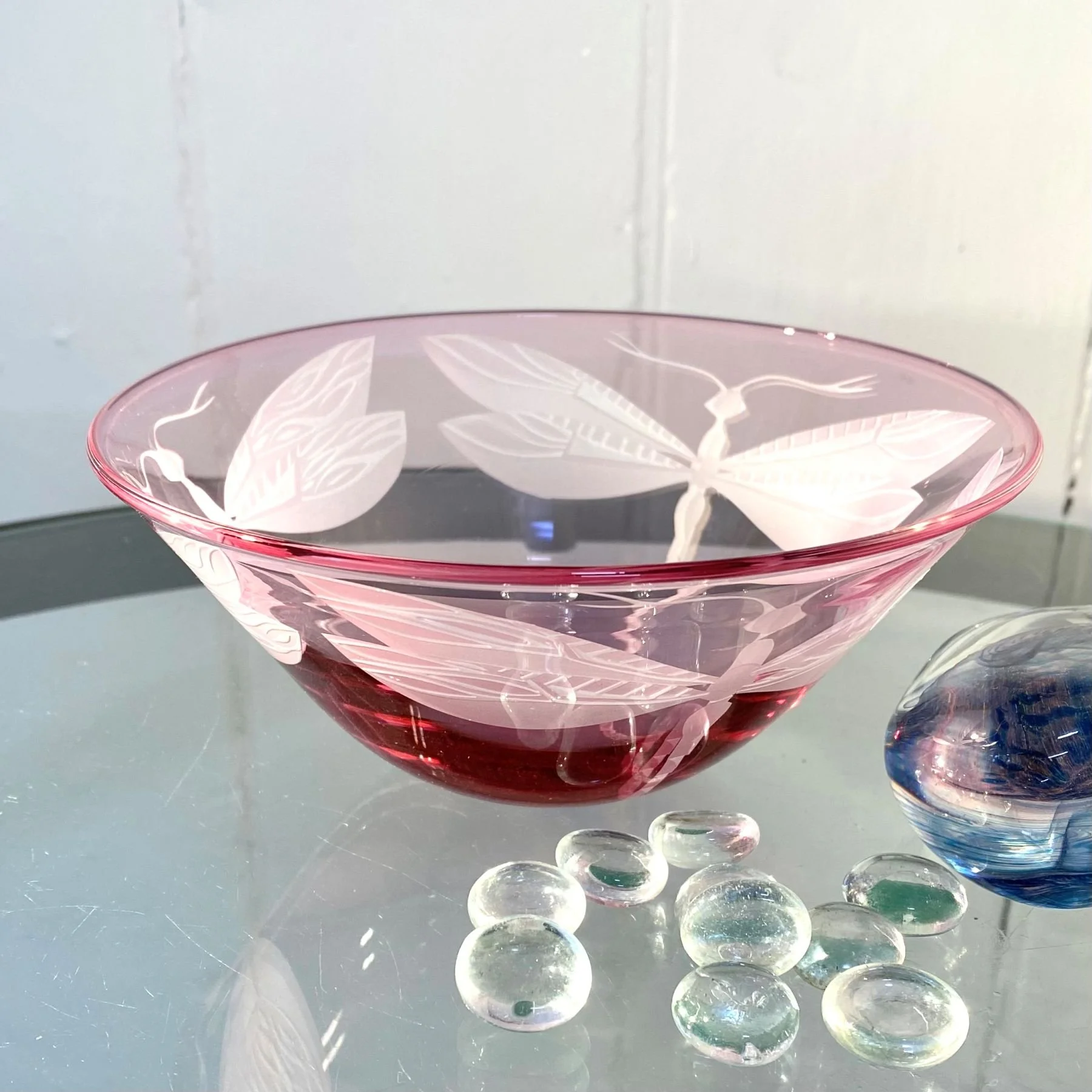1_small_pink_dragonfly_bowl_by_Julia_Linstead.jpg