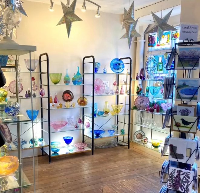 1 Julia_Linstead_Glass_Gallery.jpg