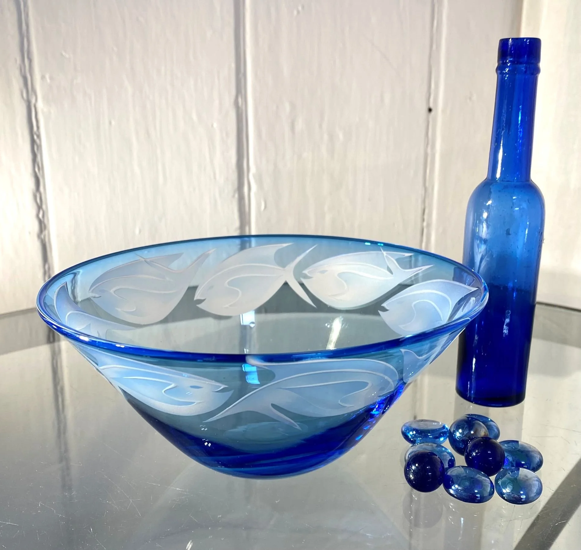 1_newblue_small_fish_bowl_by_Julia_Linstead.jpg