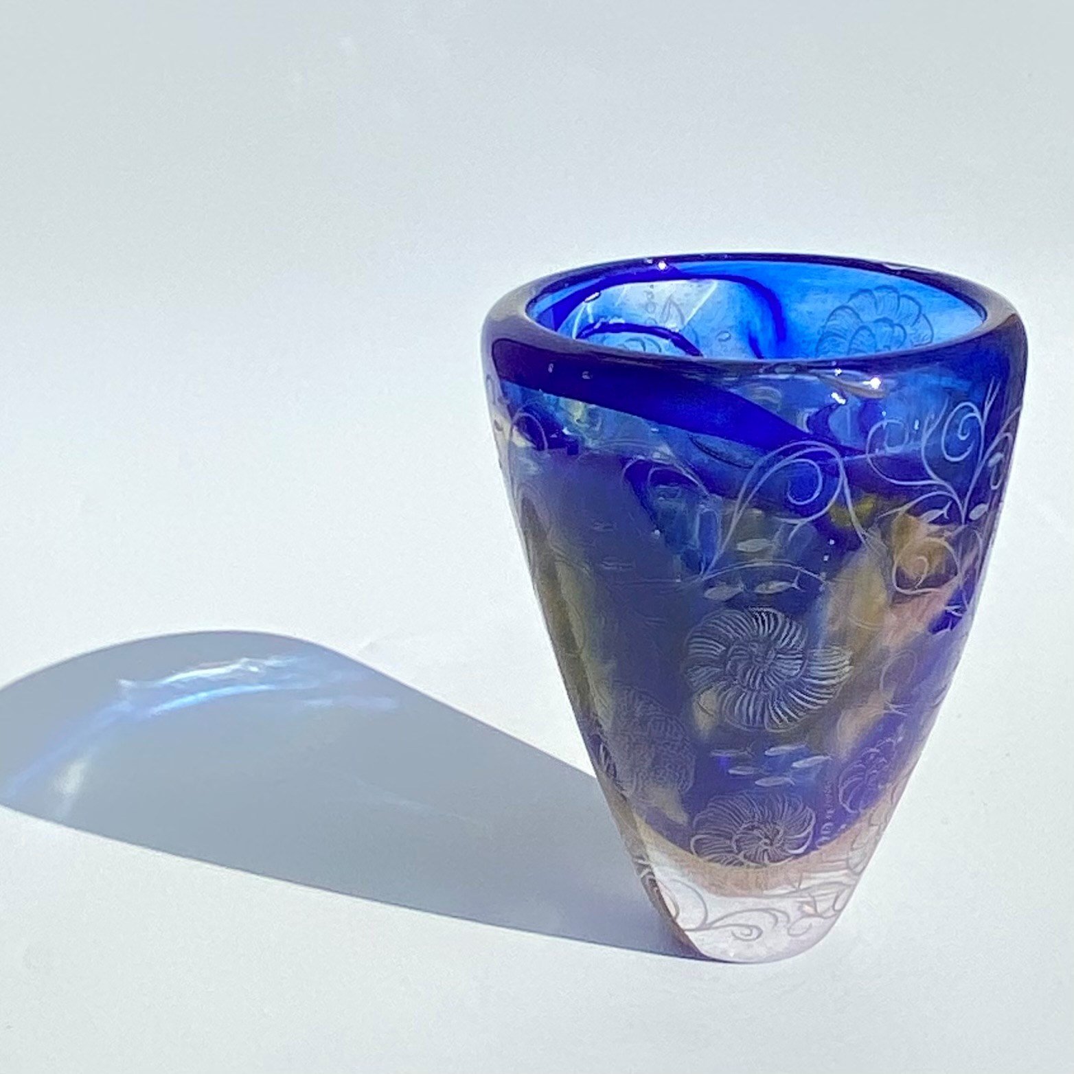6 Julia_Linstead_Glass_nautilus_tall_one-off.jpg
