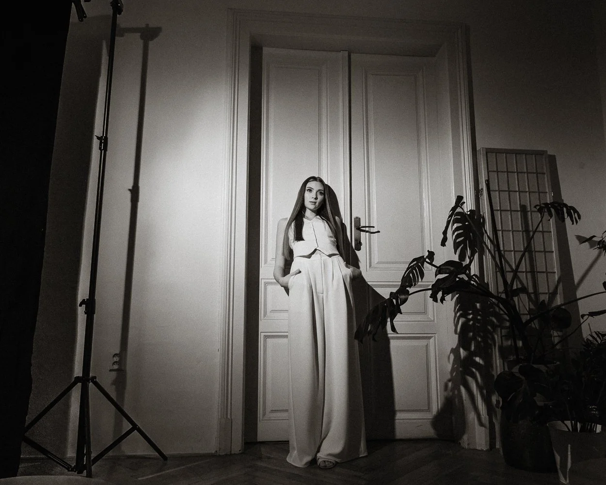  photo: Vitezslav Malina make-up: Veronika Mykolenko 