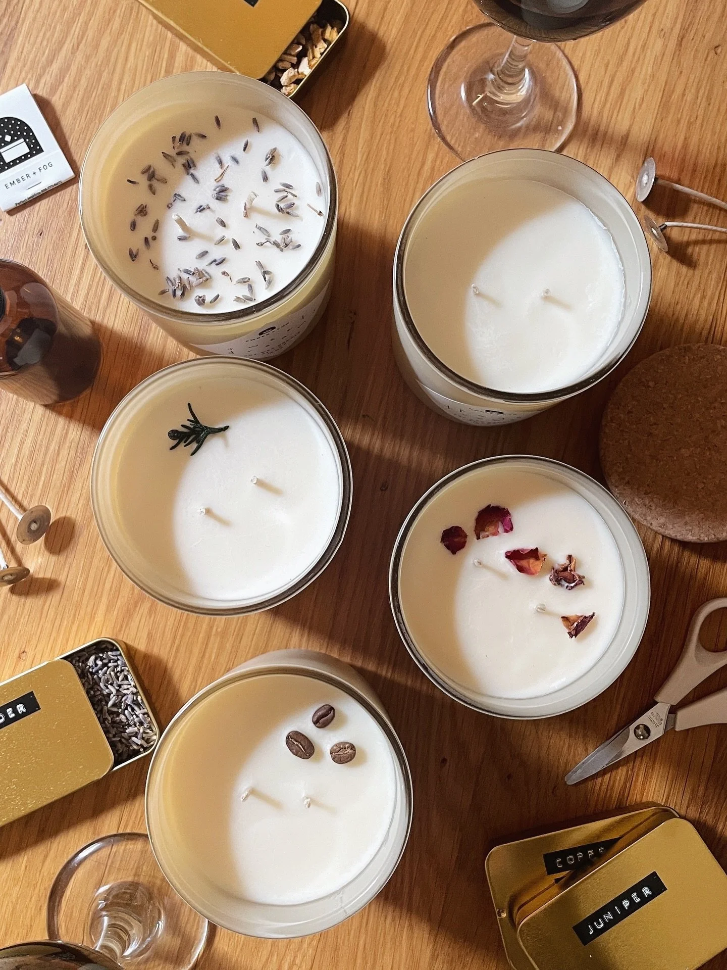 Make Candles + Sip Wine 🕯️🍷✨ ONE WEEK until my new candle making workshop at @hotelbironwinebar!

Join us in Hayes Valley on Monday, 3/30 at 6pm. Blend your own candle scent, learn the basics of candlemaking (without buying all of the equipment), &