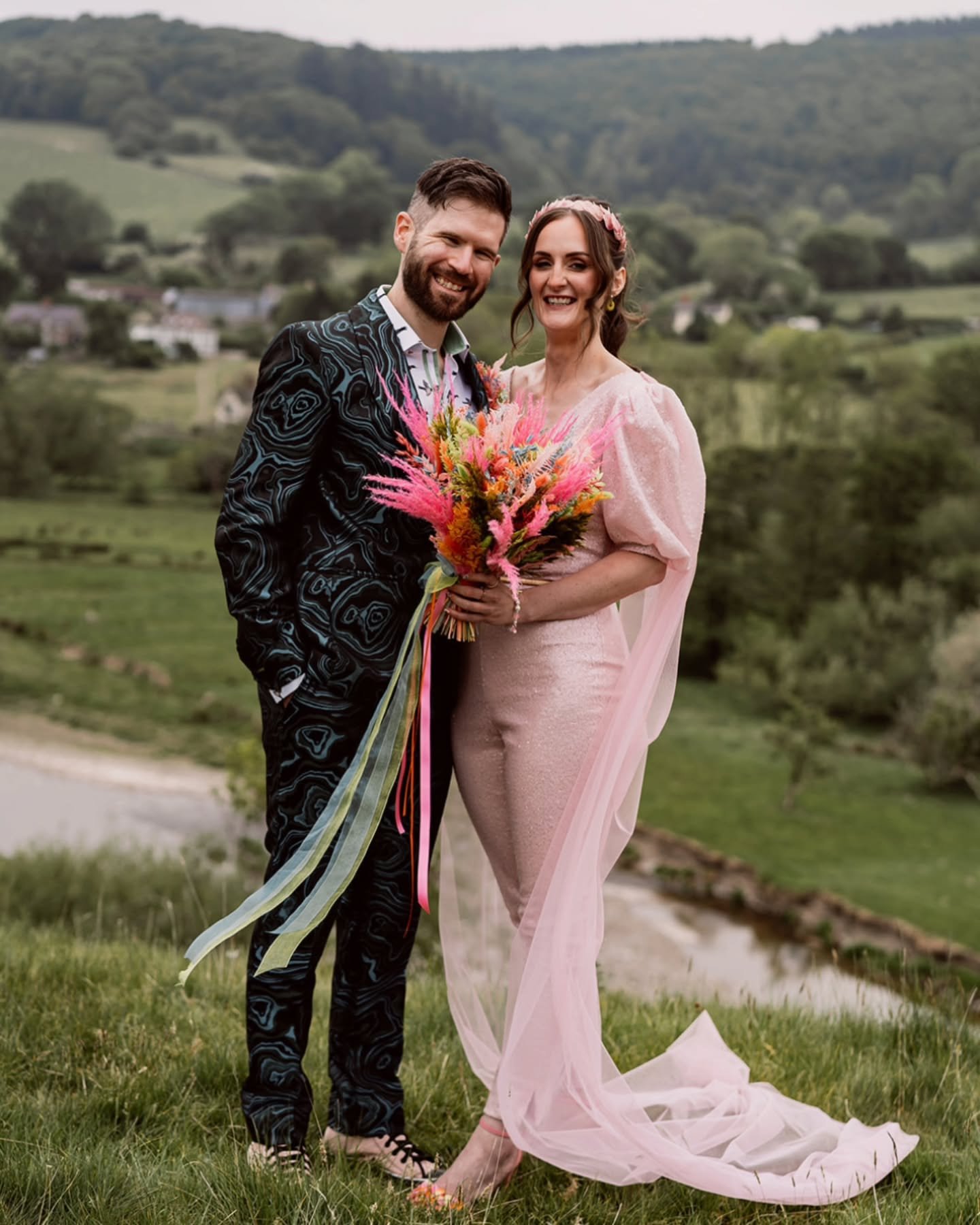🩷 ABI &amp; AARON 🩷

These two Top Gun lovers' wedding day will Take your breath away (see what I did there) 

Abi &amp; Aaron well and truly threw out rule book on their wedding day at Wilde Lodge. 

The day was all about having an intimate weddin