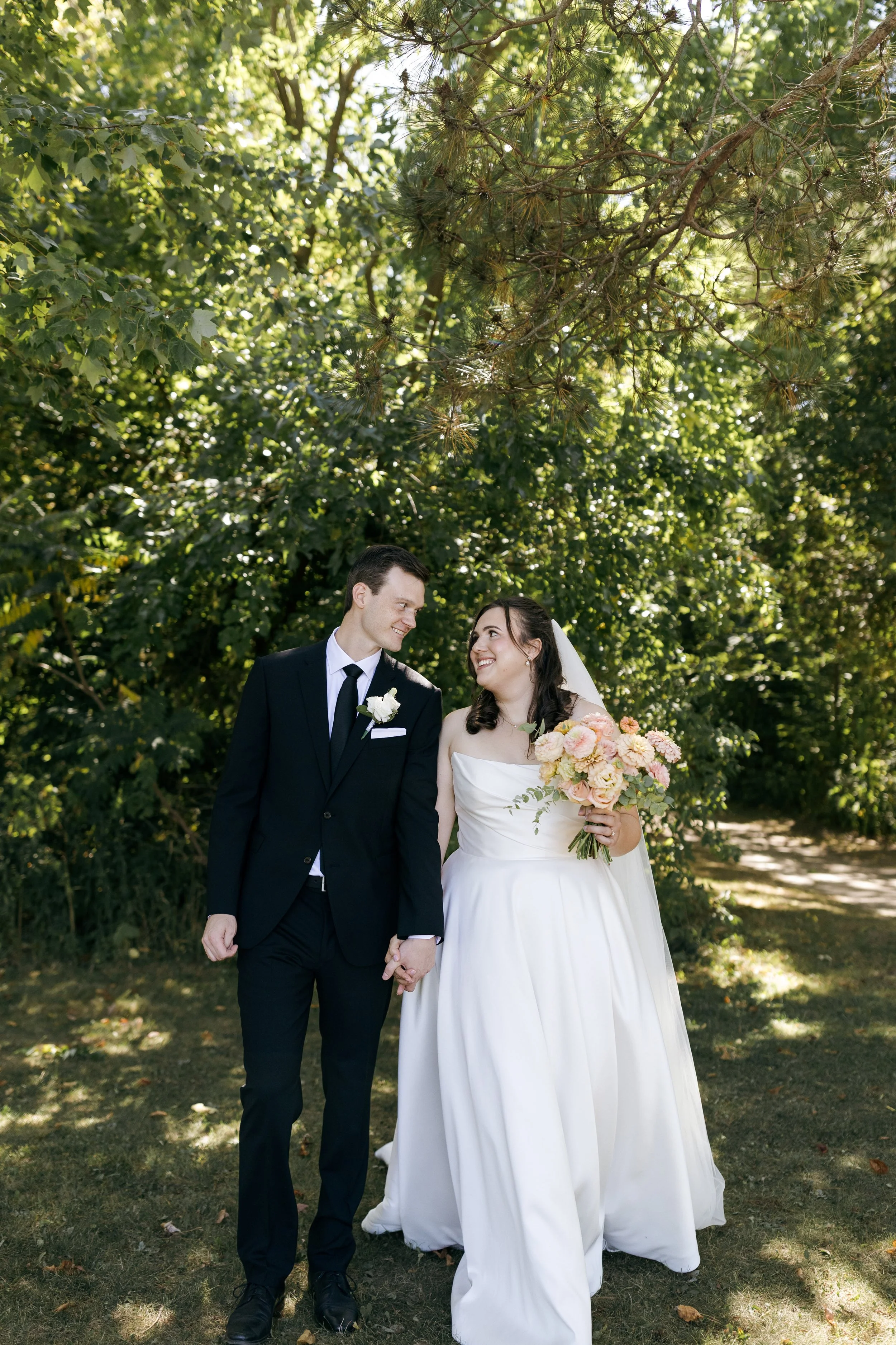 R+H - Family Focused Niagara-On-The-Lake Wedding Photography