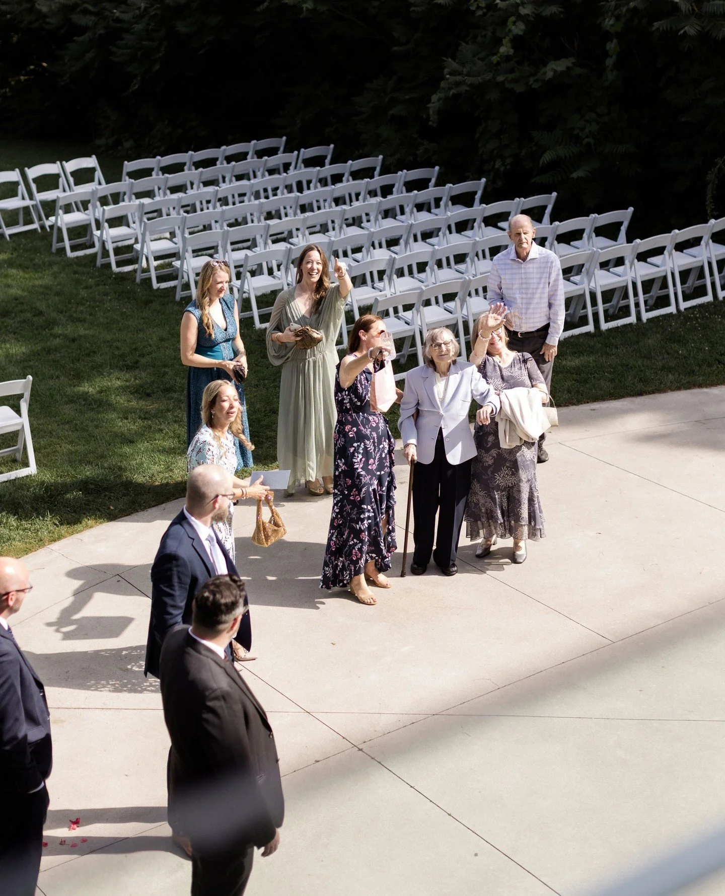 Can't stop sharing this wedding! ⁠
⁠
Stunning day at @thehardingwaterfrontestate. Sharing some of my "venue" favourites from this day!! ⁠
🖤🖤🖤⁠
⁠
@thehardingwaterfrontestate⁠
@luxe.labelevents⁠
@grace_loves_lace⁠
⁠
#DocumentaryPhotography