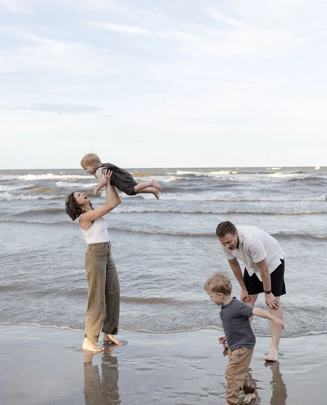 May beach mini sessions have a good bit of space left for those of you interested !! August only has one space left👀 Swipe + save for the details! ⁠
⁠
#DocumentaryPhotography⁠
#LifestylePhotographer⁠
#StorytellingPhotographer⁠
#OntarioPhotographer⁠
