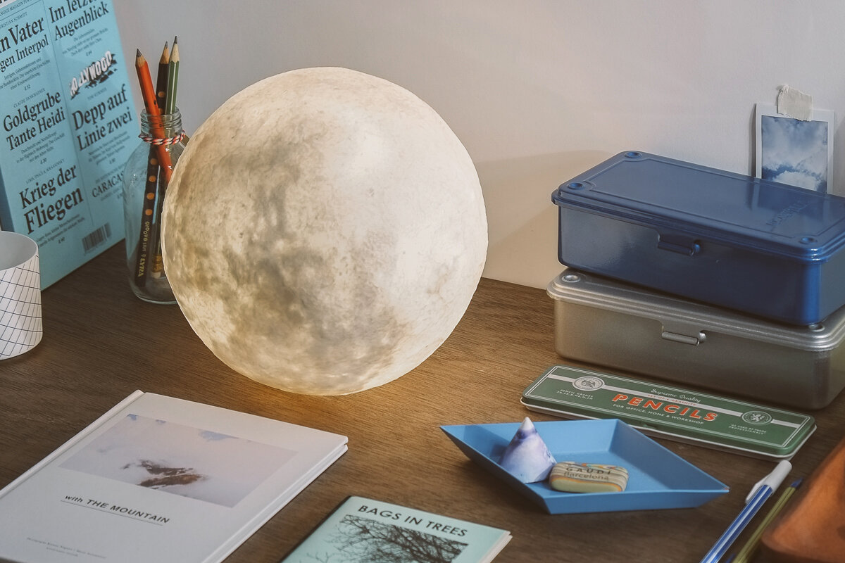 unun+-+LUNA+Lamp+by+Power-nap+Over+Design+Studio_30cm.jpg