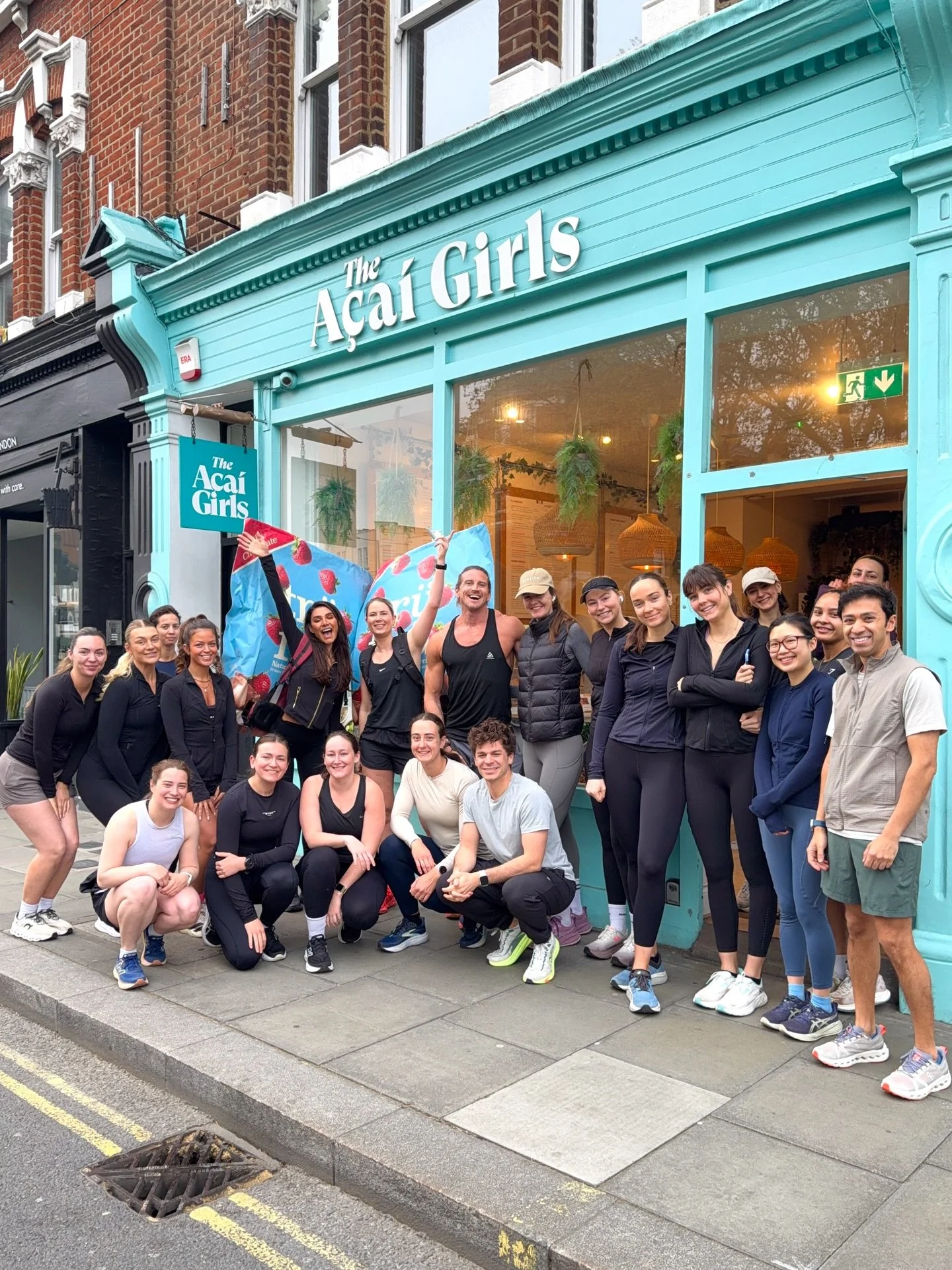 Hot girls eat a&ccedil;a&iacute; bowls btw 🍓 We defrosted for hot girl summer with a run and a bowl worth waking up early for.

Our collab bowl with Tr&uuml; Fr&uuml; is available until the end of April in store and on Deliveroo.