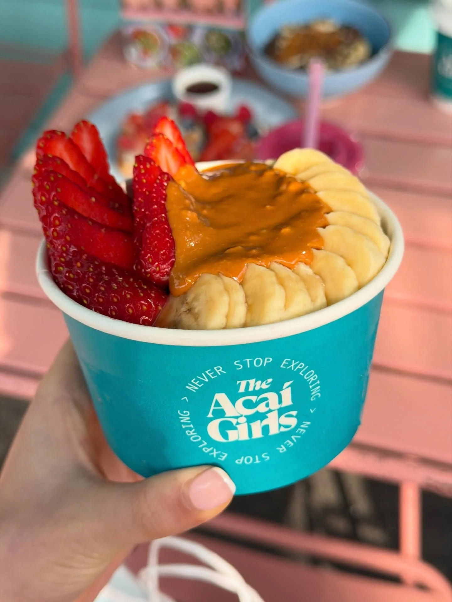 A classic for a reason 🍓 Load me up!
A&ccedil;a&iacute; topped with fresh strawberries or banana, frozen raspberries, granola &amp; deep roasted peanut butter.

#TheAcaiGirls