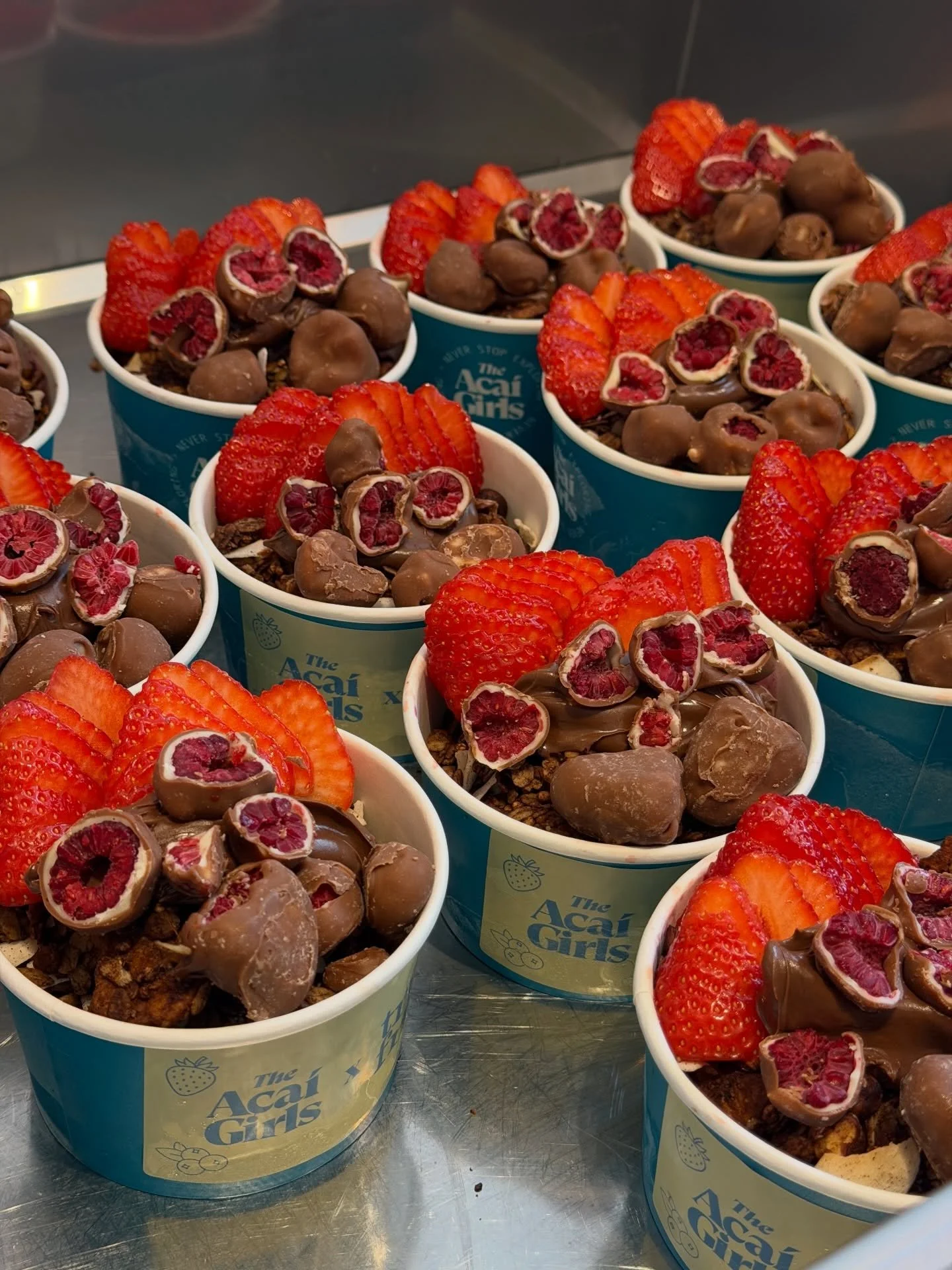 PSA: final call 🍓
Our Hot Girl Approved Tr&uuml; Fr&uuml; x Acai Girls bowl is only here until the end of April.

Who shall we collab with next?

#TheAcaiGirls