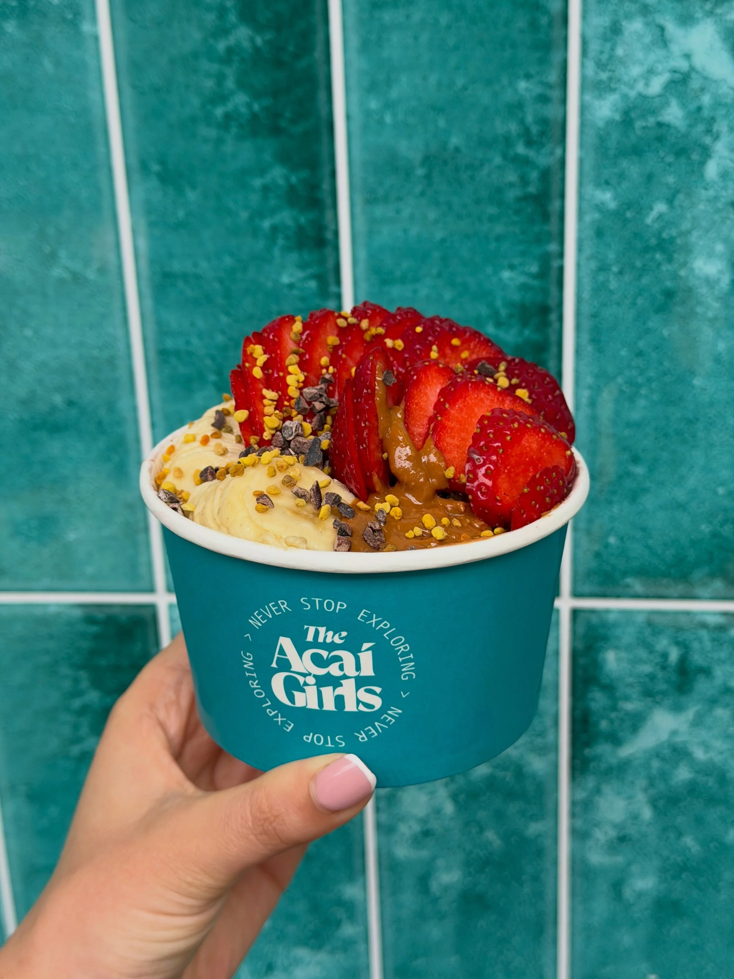 Sunshine, a&ccedil;ai bowls and feeling good ☀️🍓

Nothing makes us happier than seeing your Acai Girls orders, post-workout pick-me-ups and long bank holiday lunches ✨