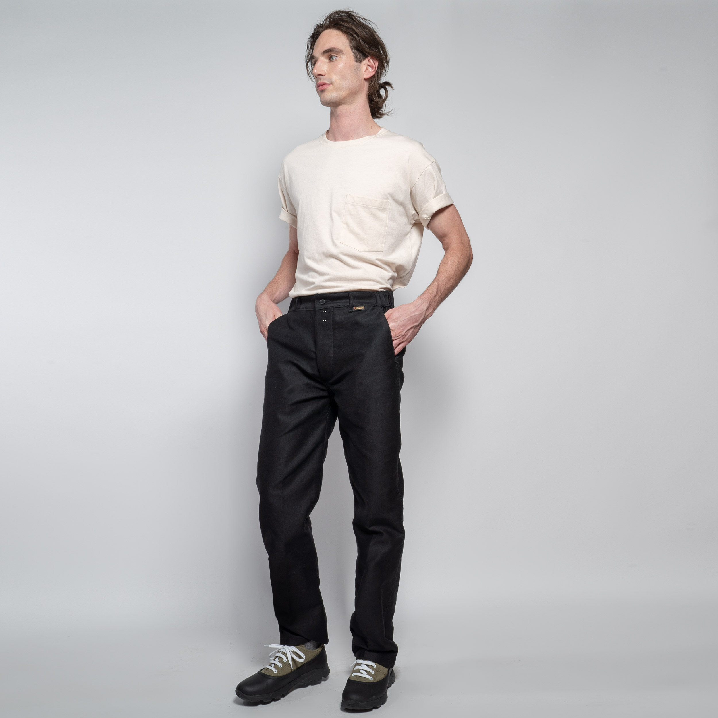 Le Laboureur French Moleskin Work Pant in Black — GARDENHEIR