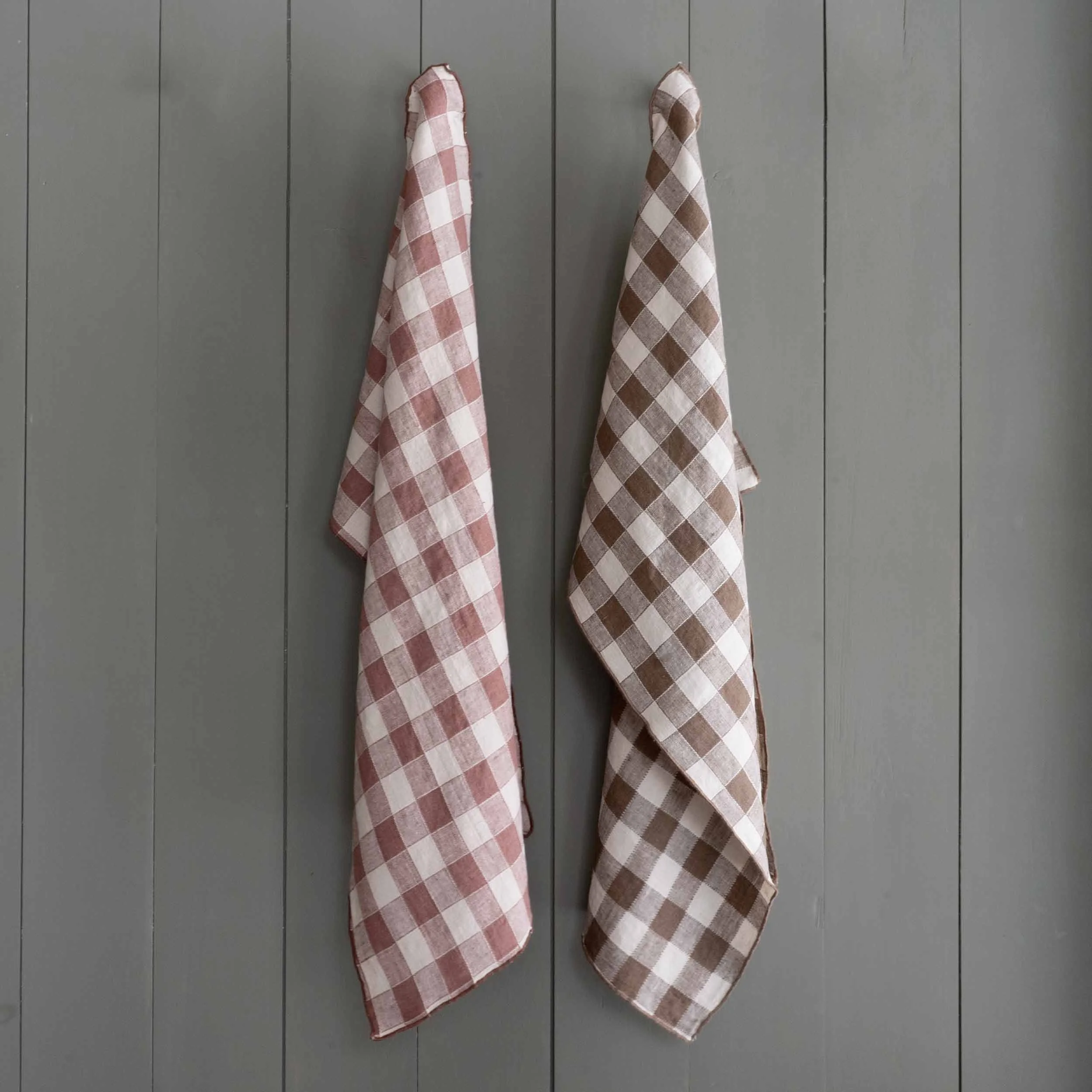 French Linen and Cotton Kitchen Towel in Gingham — GARDENHEIR