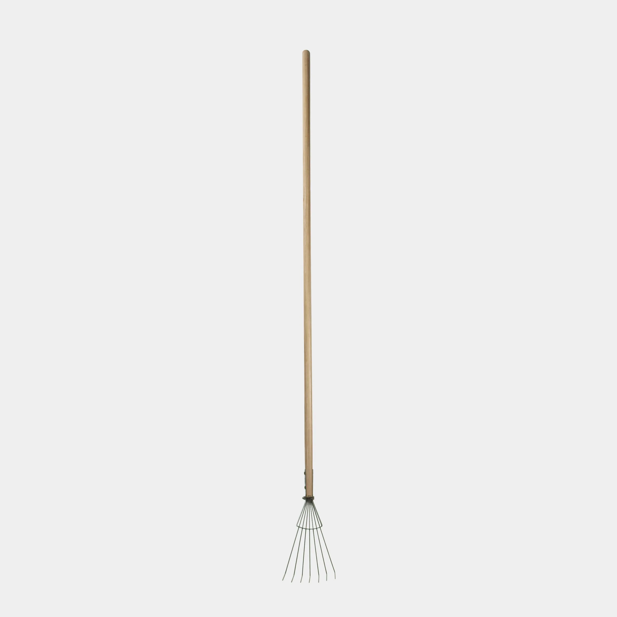 Sneeboer-Leaf-Rake-7T-1.jpg