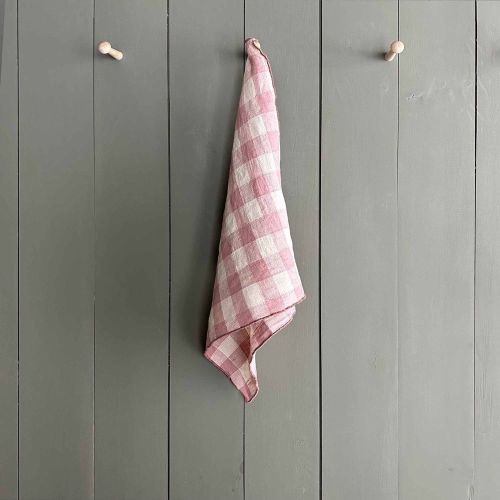 French Linen and Cotton Kitchen Towel in Gingham — GARDENHEIR