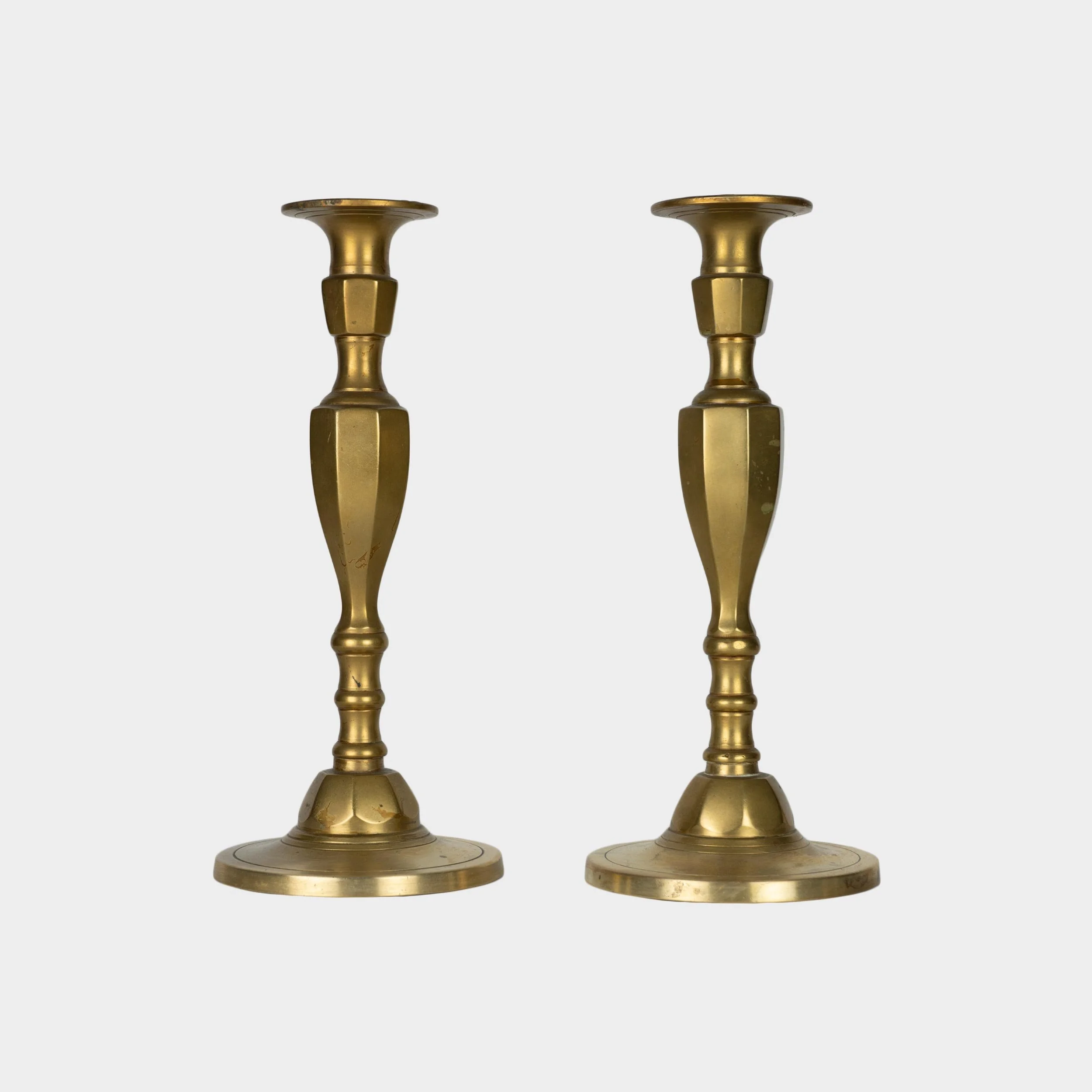 Antique Brass Candlestick Pair, England, Early 20th C. — GARDENHEIR